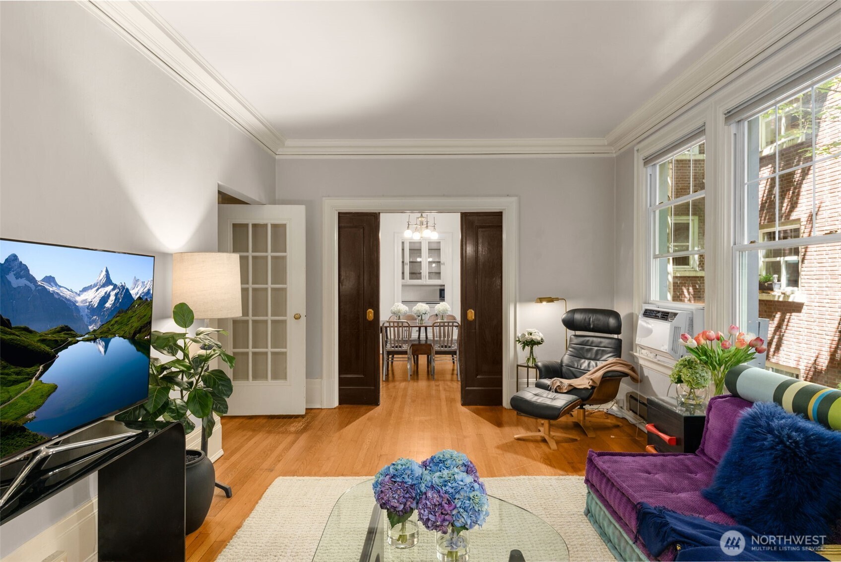 615 Boren Avenue 17 Property Photo 3