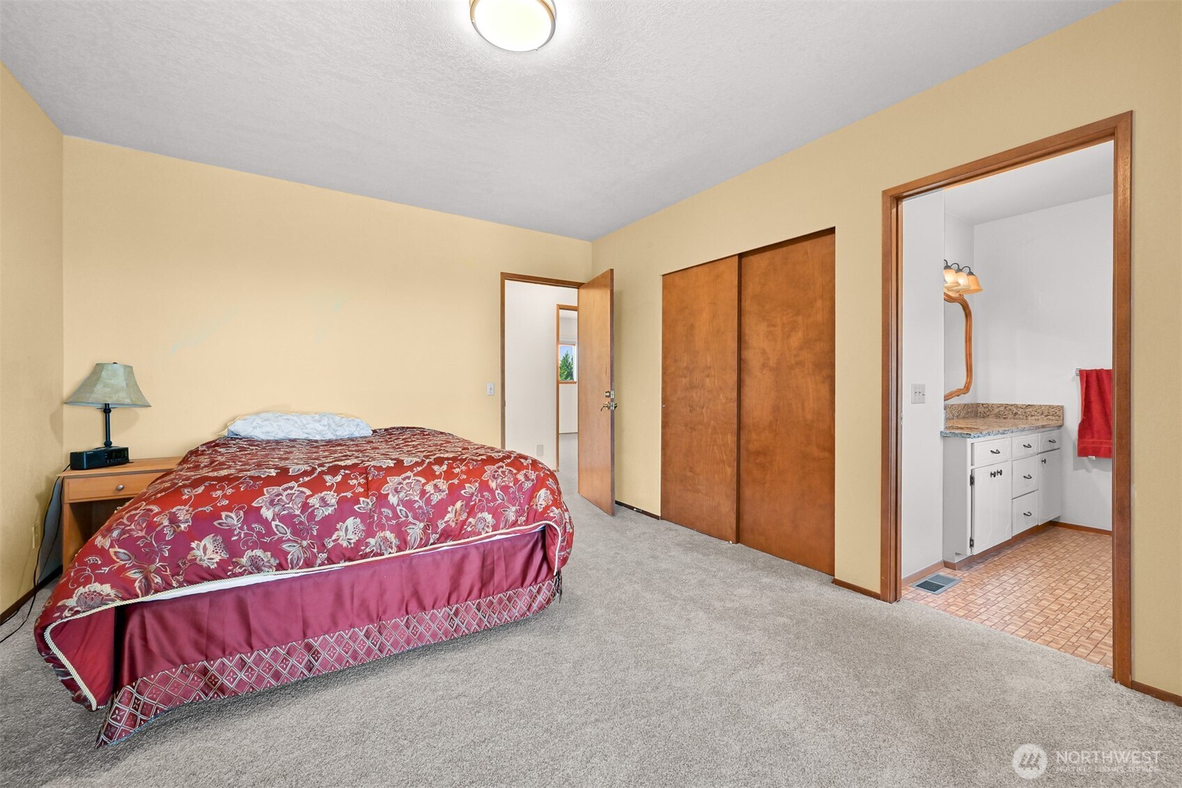 2752 Douglas Road Property Photo 33