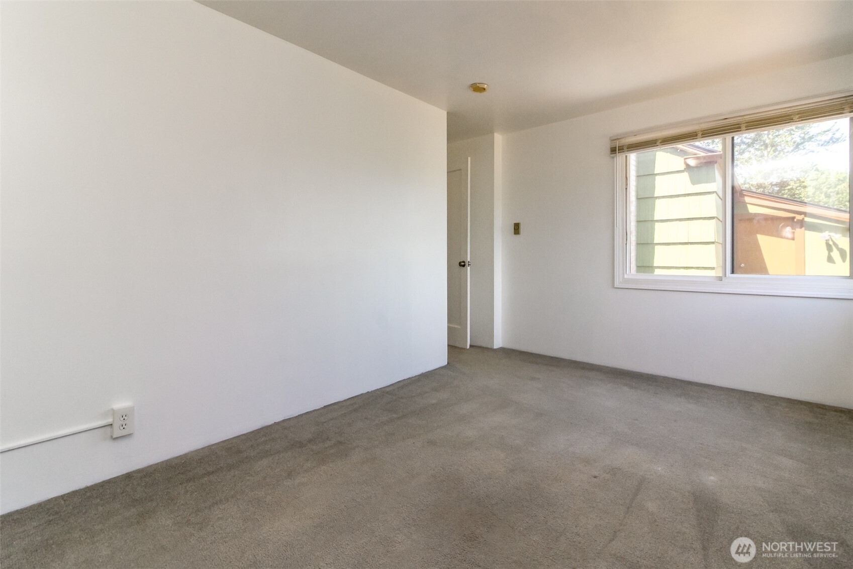 10082 Des Moines Memorial Drive Property Photo 15