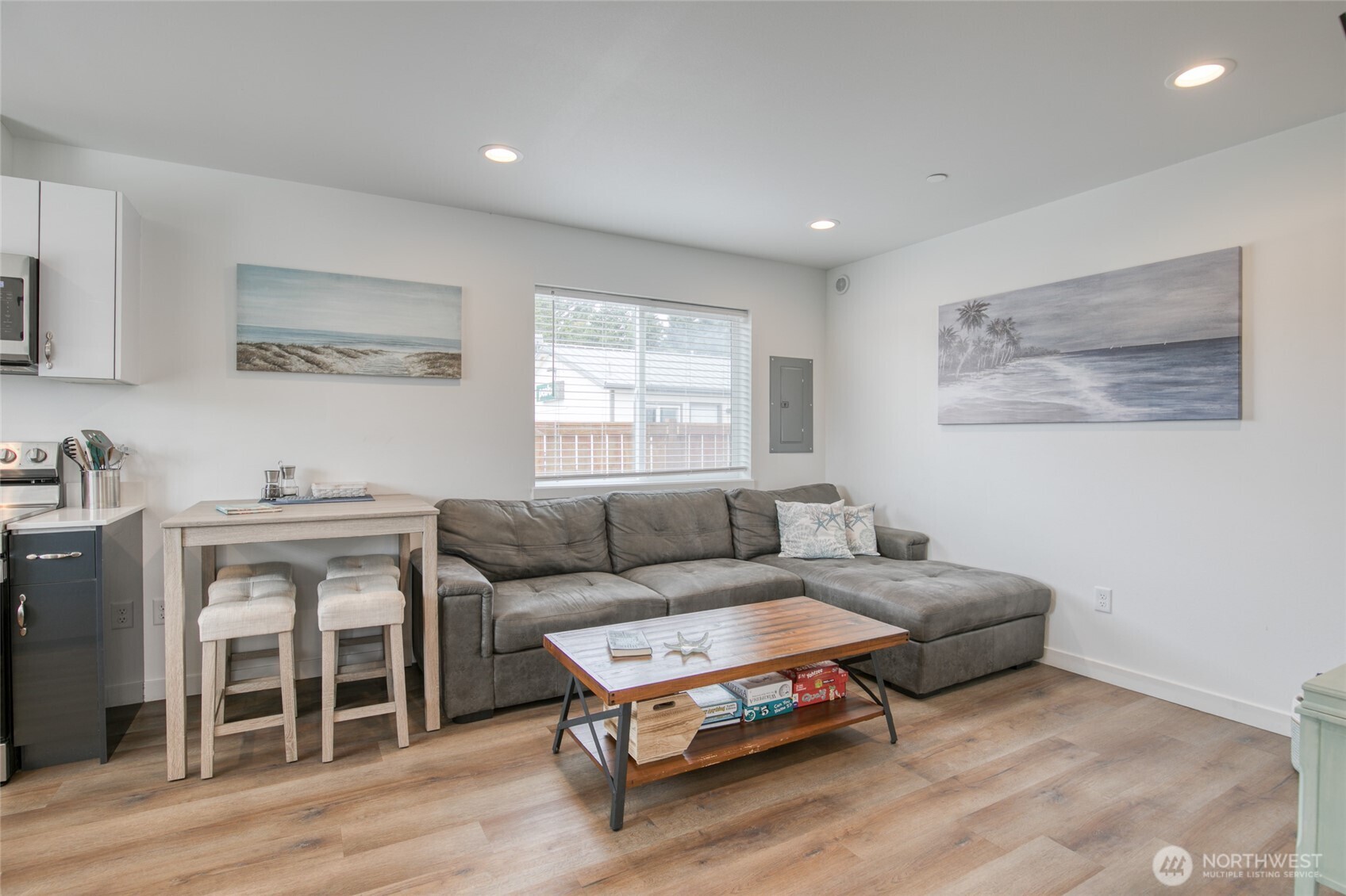 890 Magellan Avenue 1 Property Photo 6