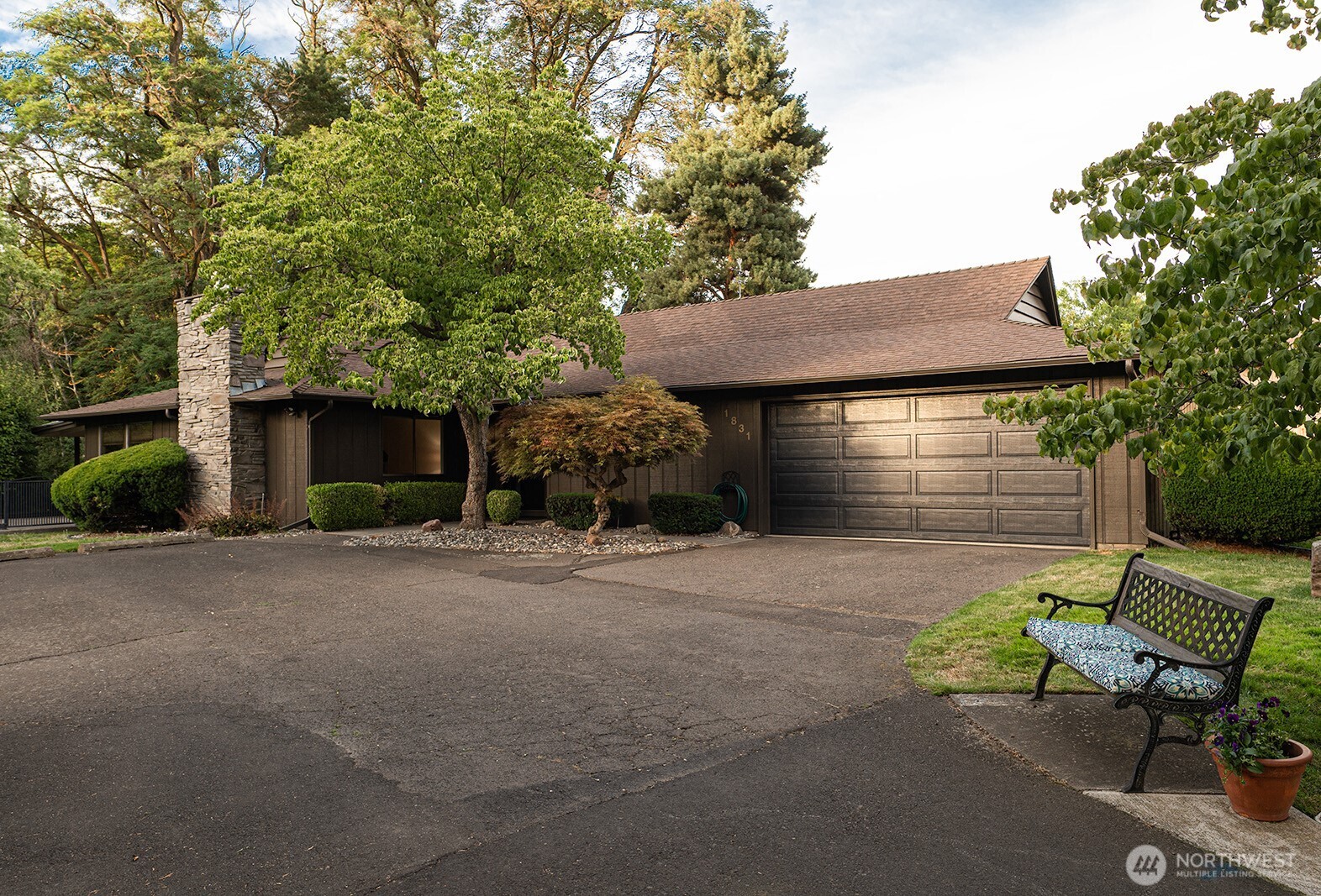 1831 Rustic Place Property Photo 1