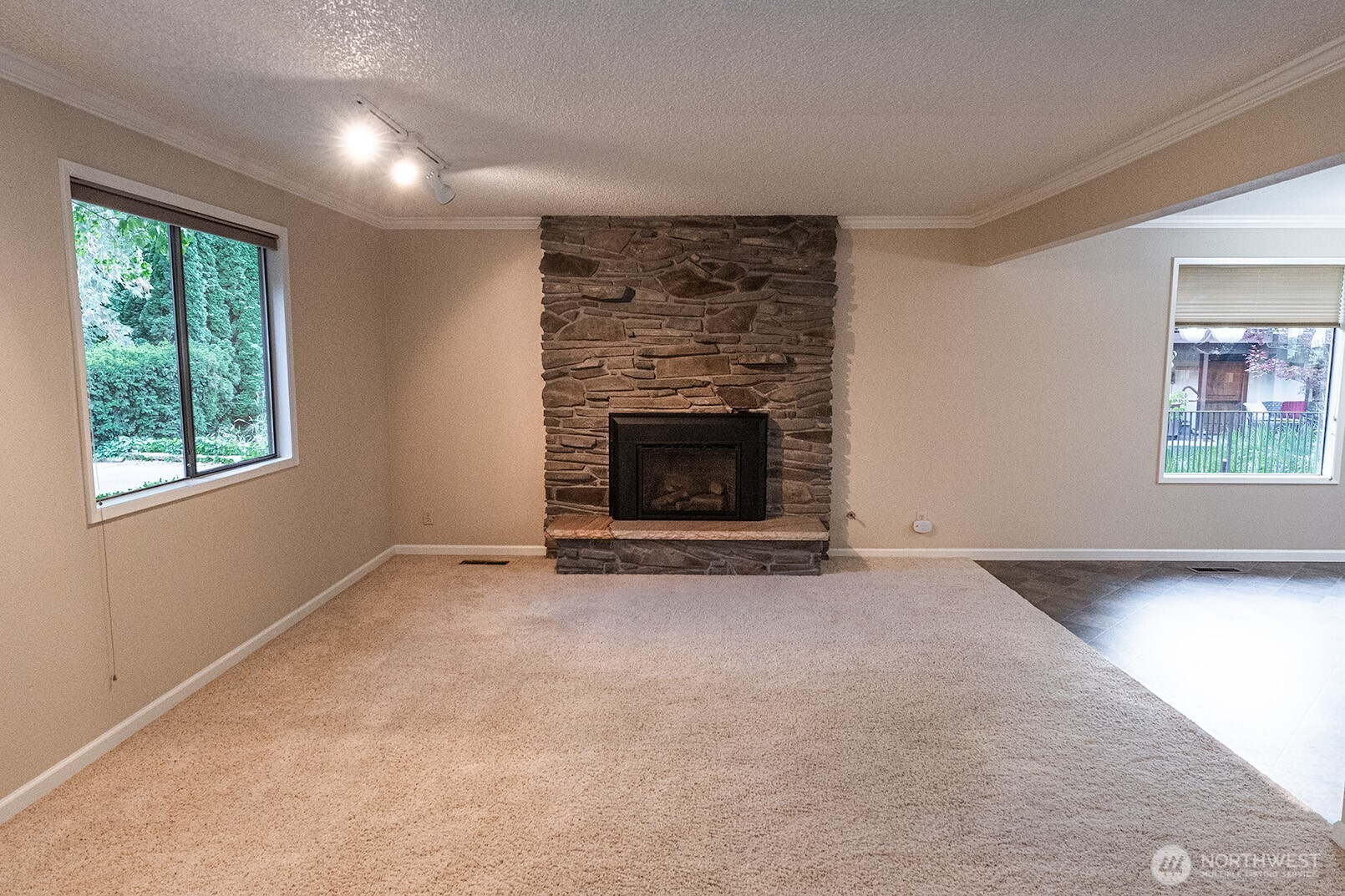 1831 Rustic Place Property Photo 9