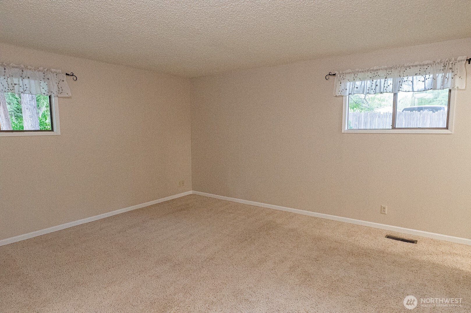 1831 Rustic Place Property Photo 14