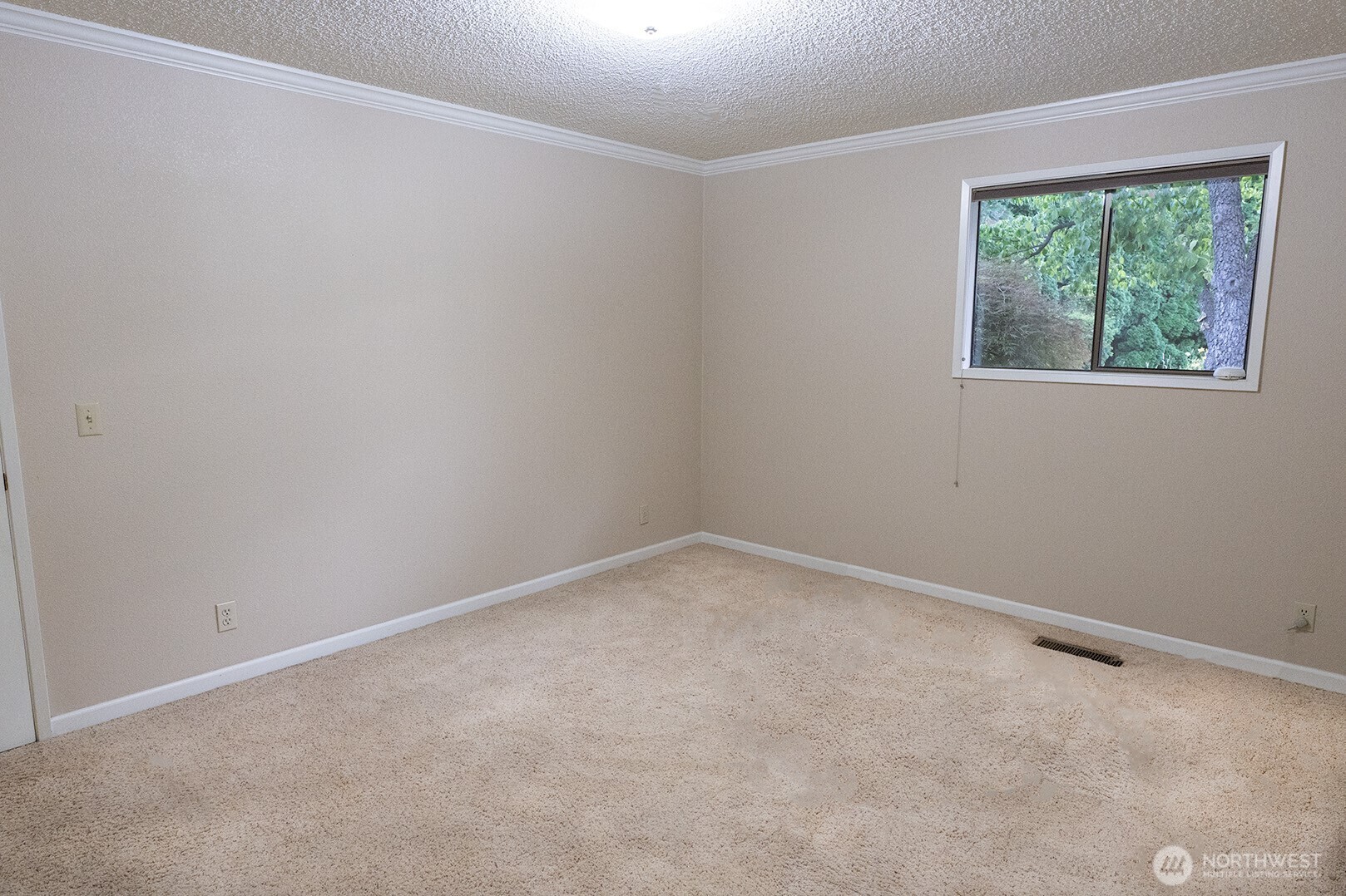 1831 Rustic Place Property Photo 27