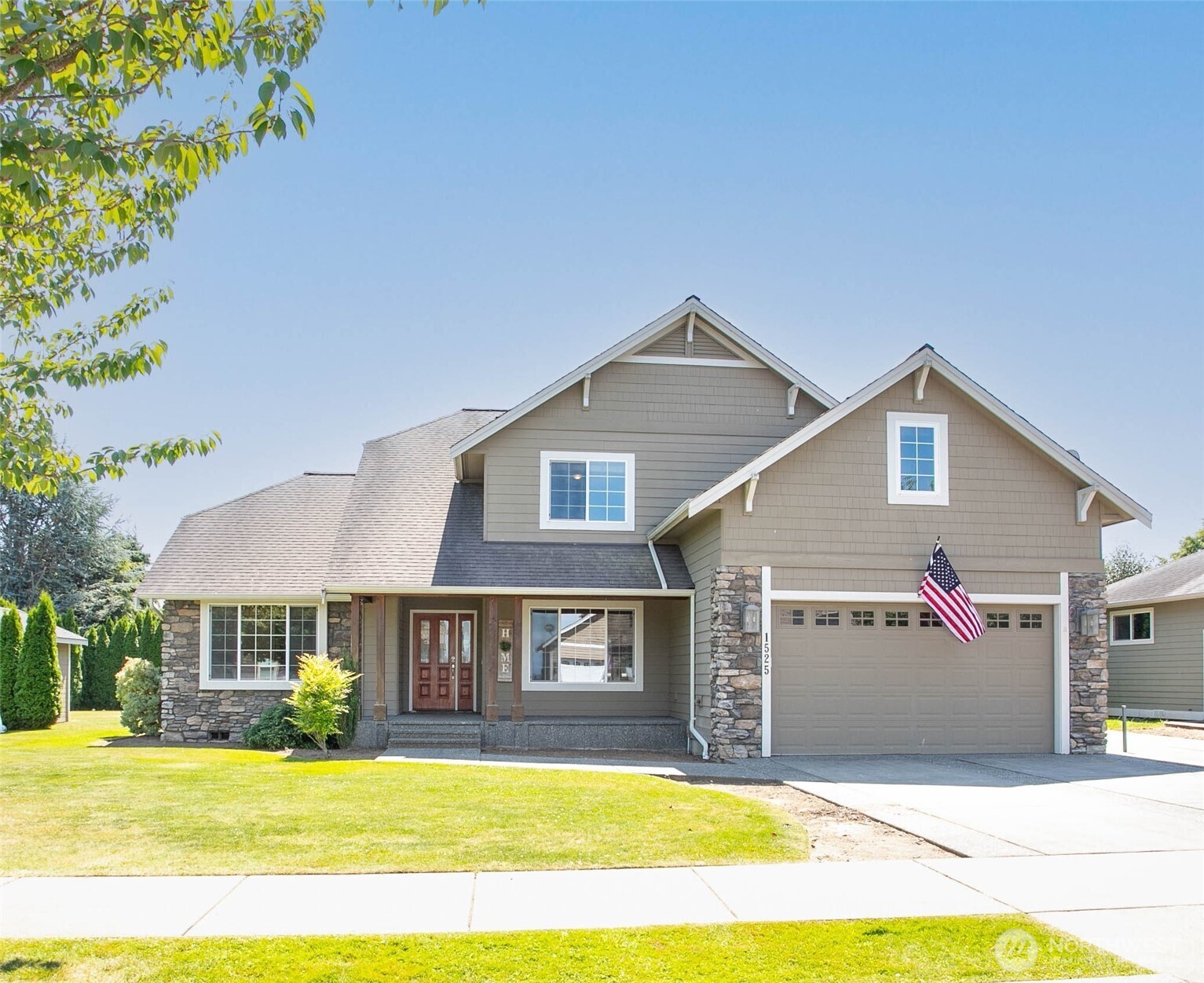 1525 Westview Circle Property Photo 1