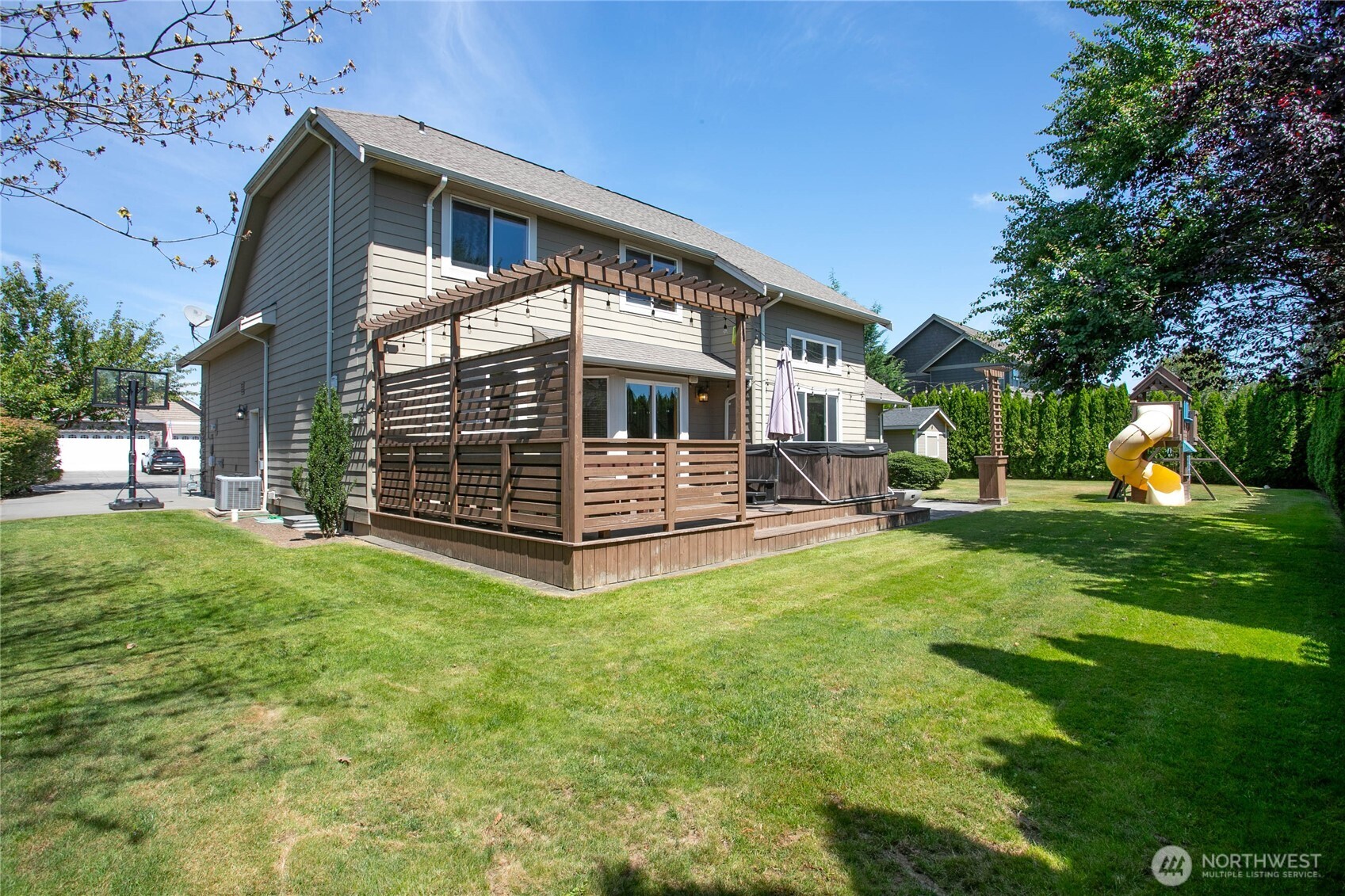 1525 Westview Circle Property Photo 4