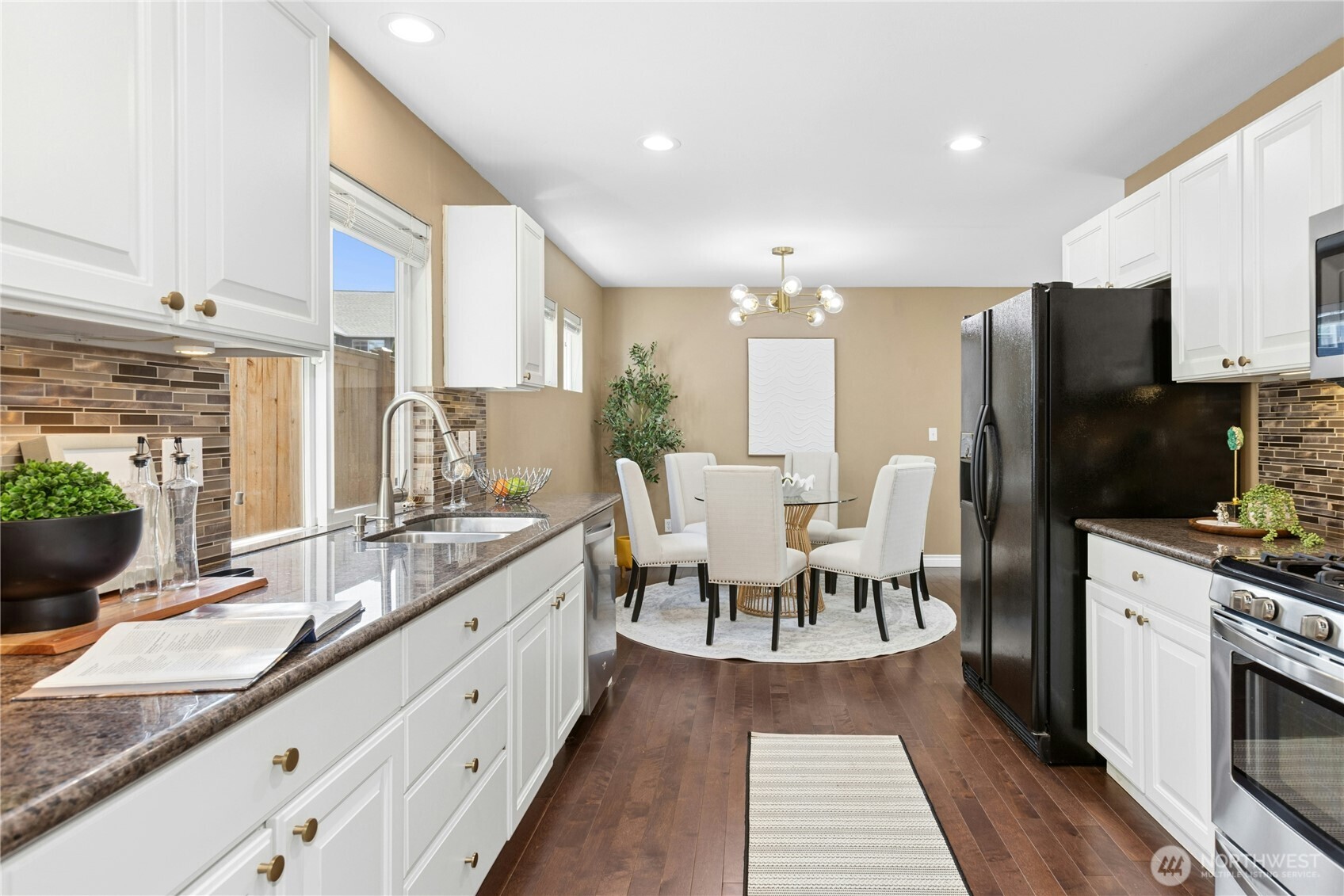9512 226th Place Property Photo 12