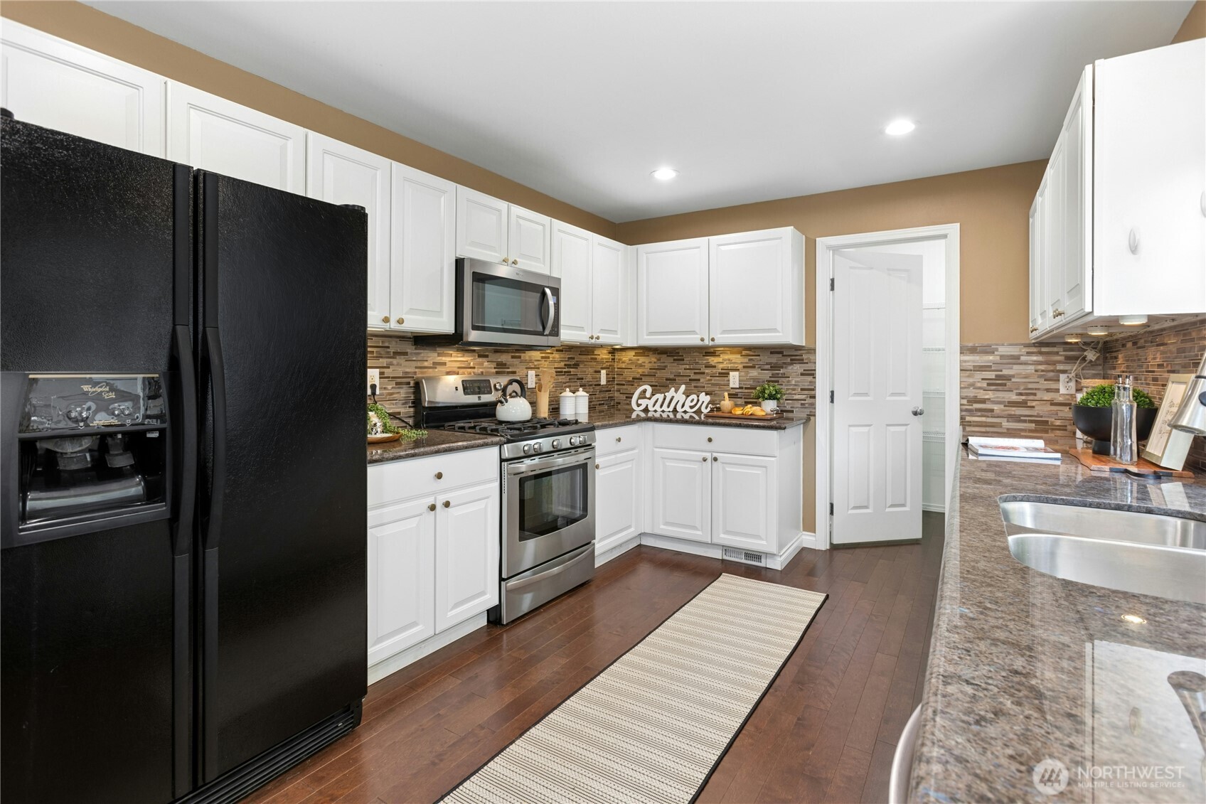9512 226th Place Property Photo 14