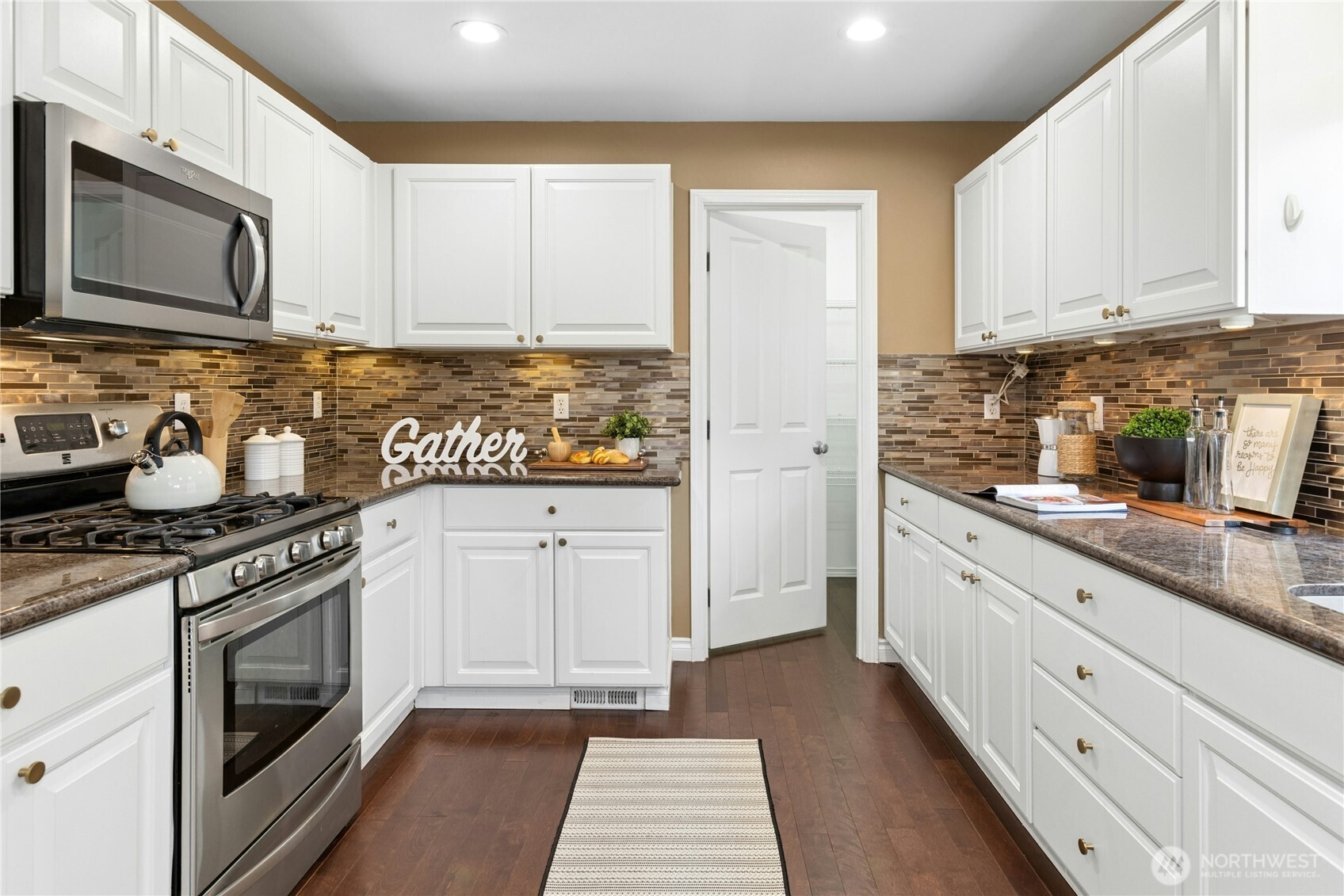 9512 226th Place Property Photo 15