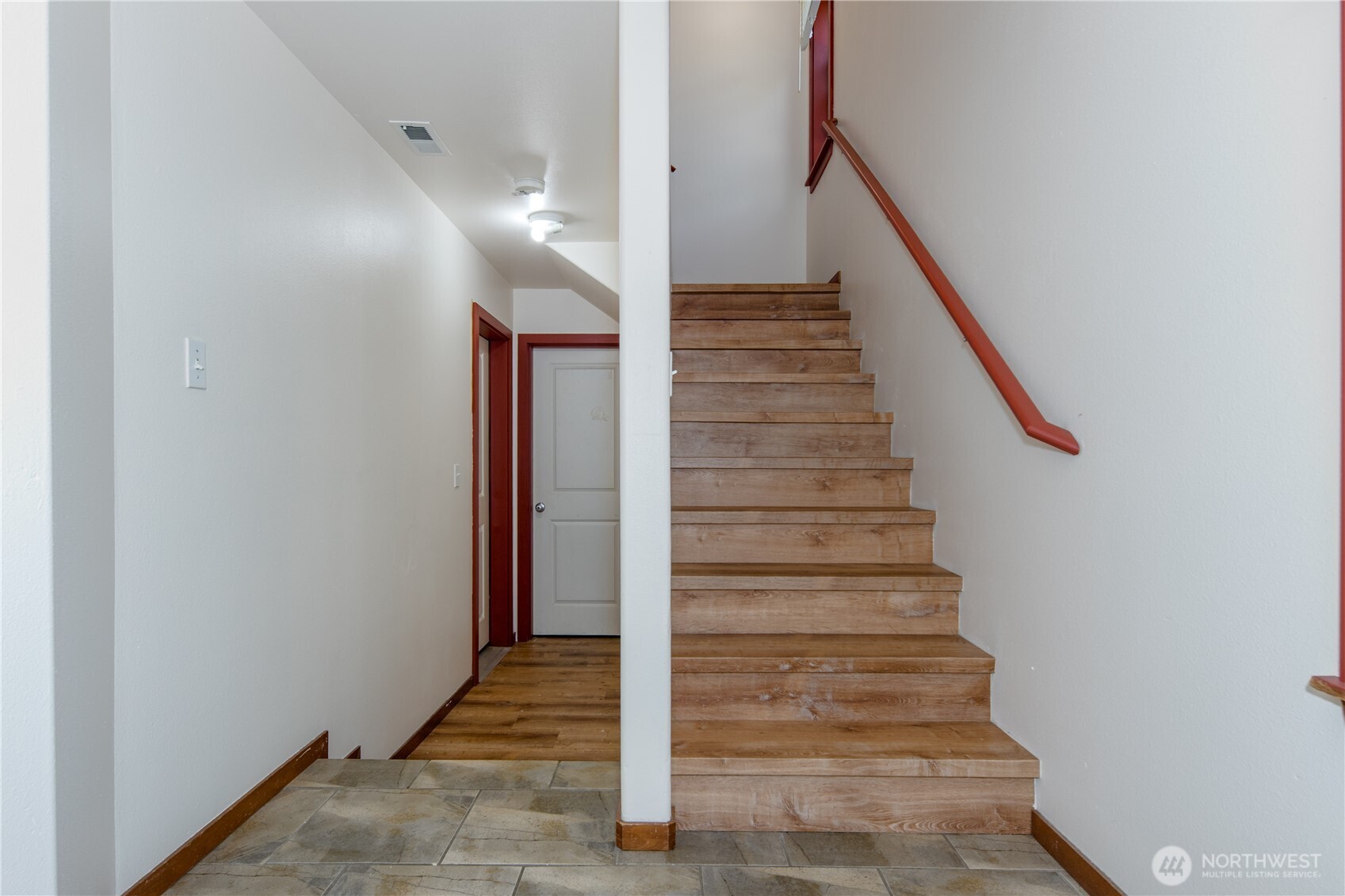 1102 Chestnut Street Property Photo 6
