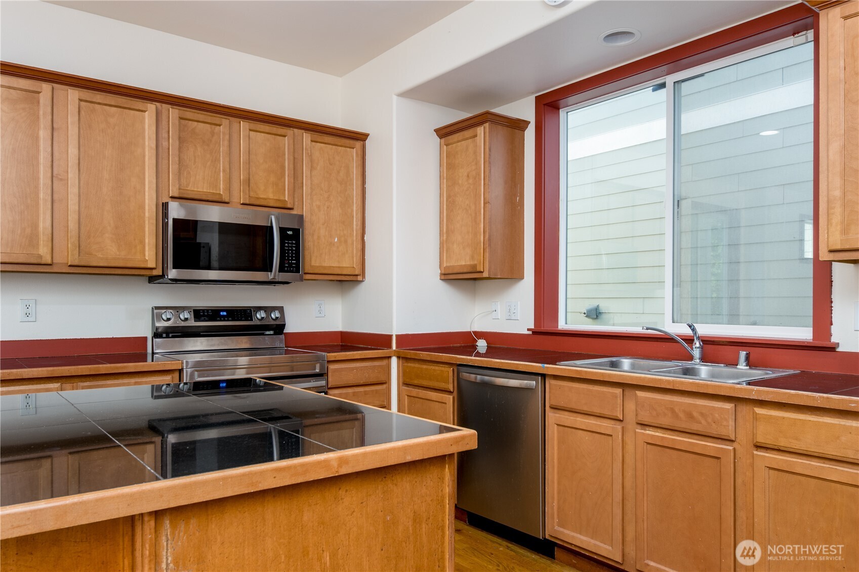1102 Chestnut Street Property Photo 23