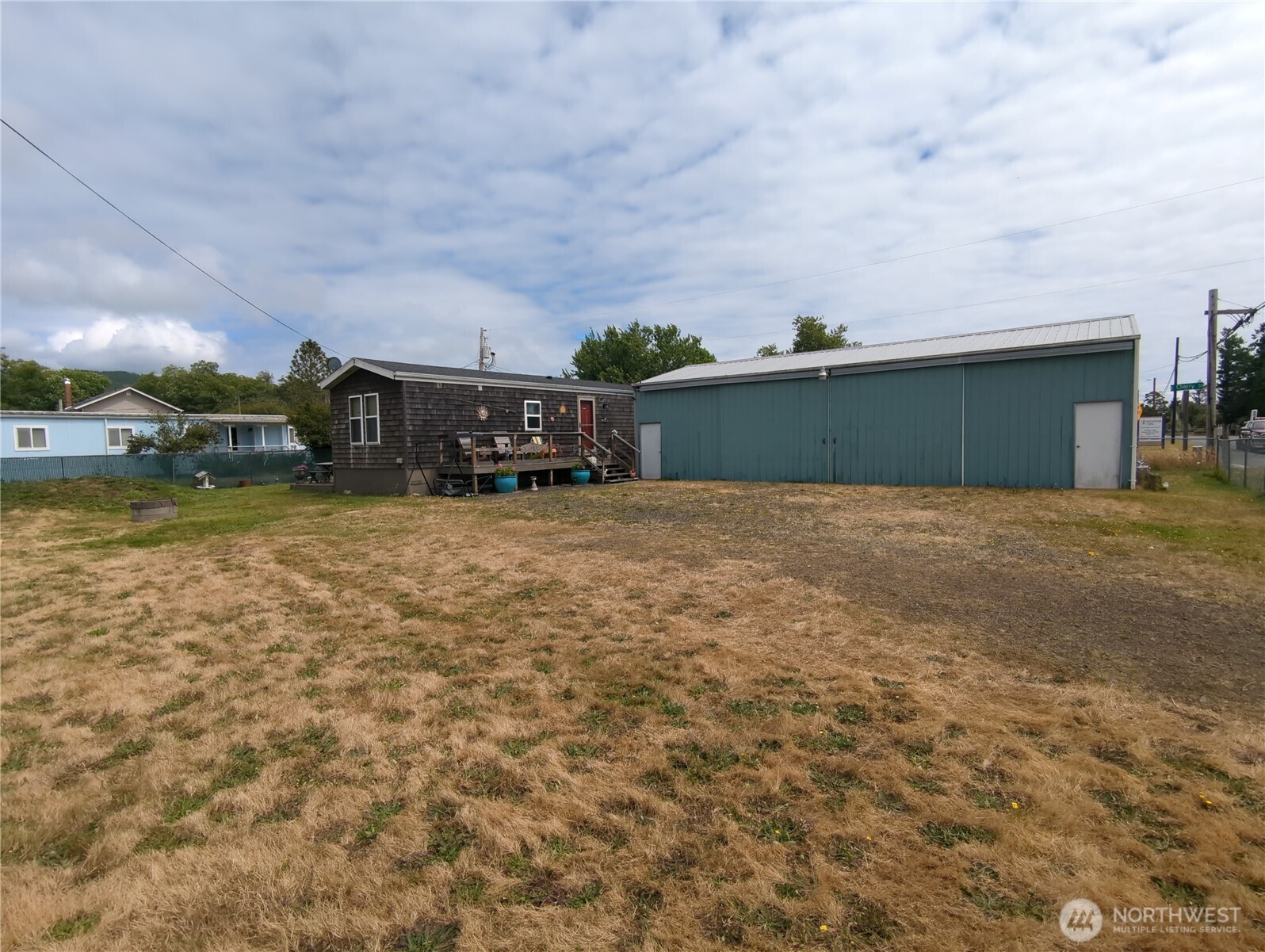 822 State Route 101 Property Photo 1
