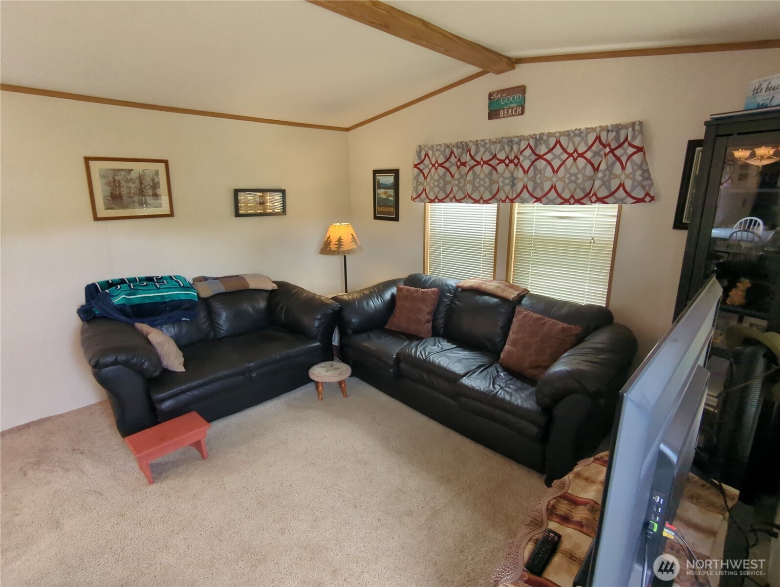822 State Route 101 Property Photo 3