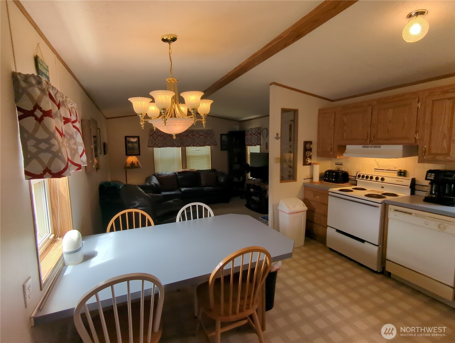 822 State Route 101 Property Photo 4