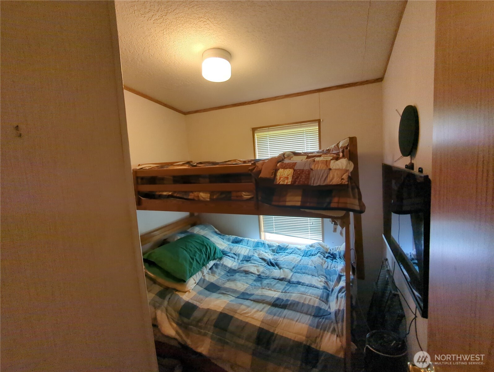 822 State Route 101 Property Photo 8