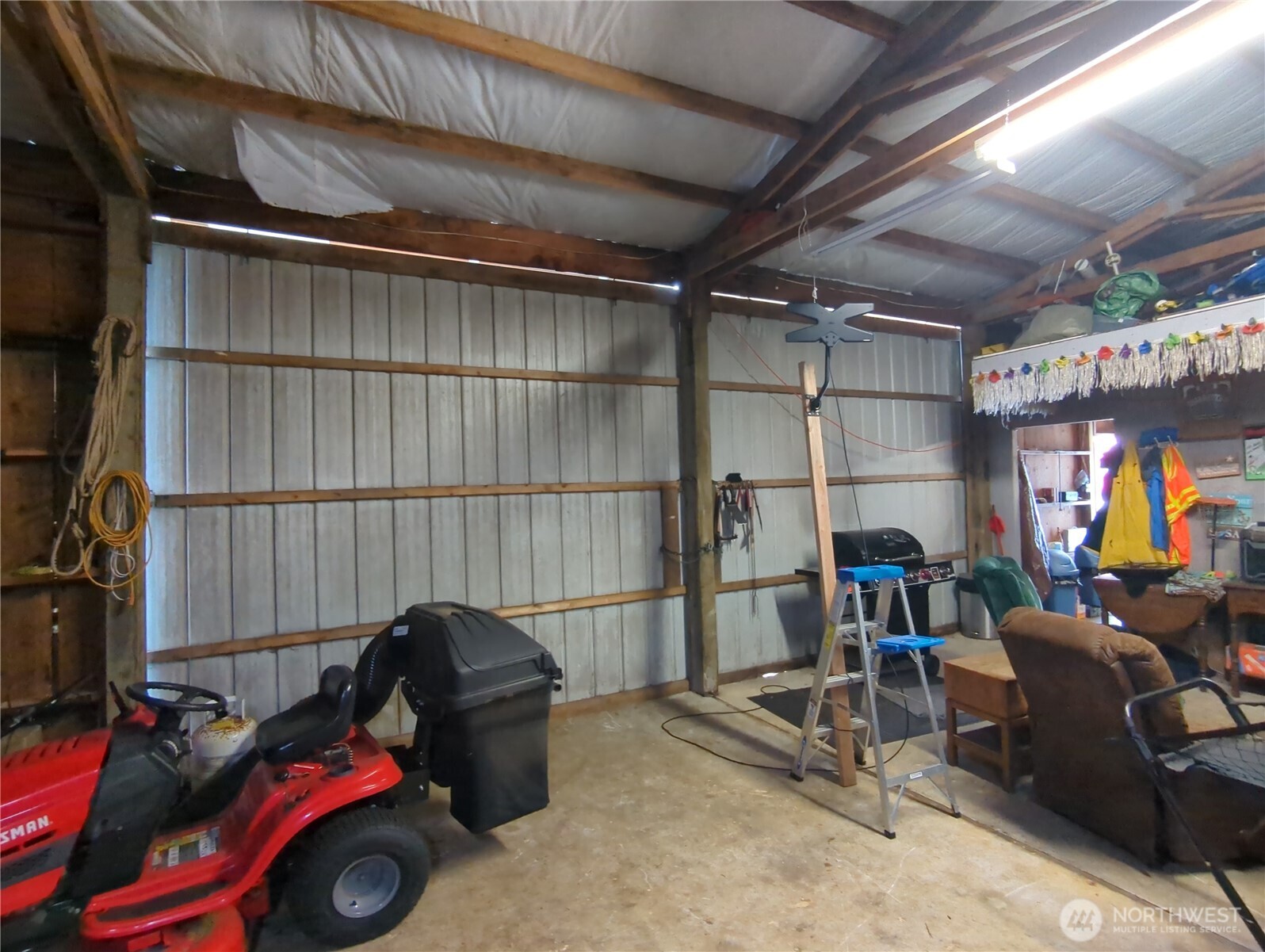 822 State Route 101 Property Photo 21