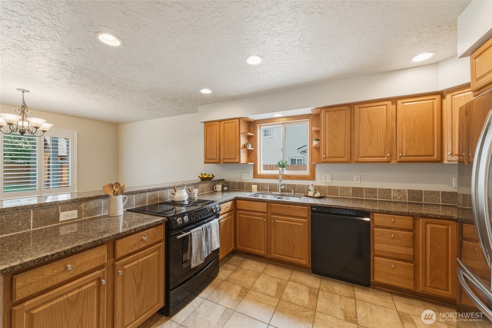 1854 Woodmere Loop Property Photo 13