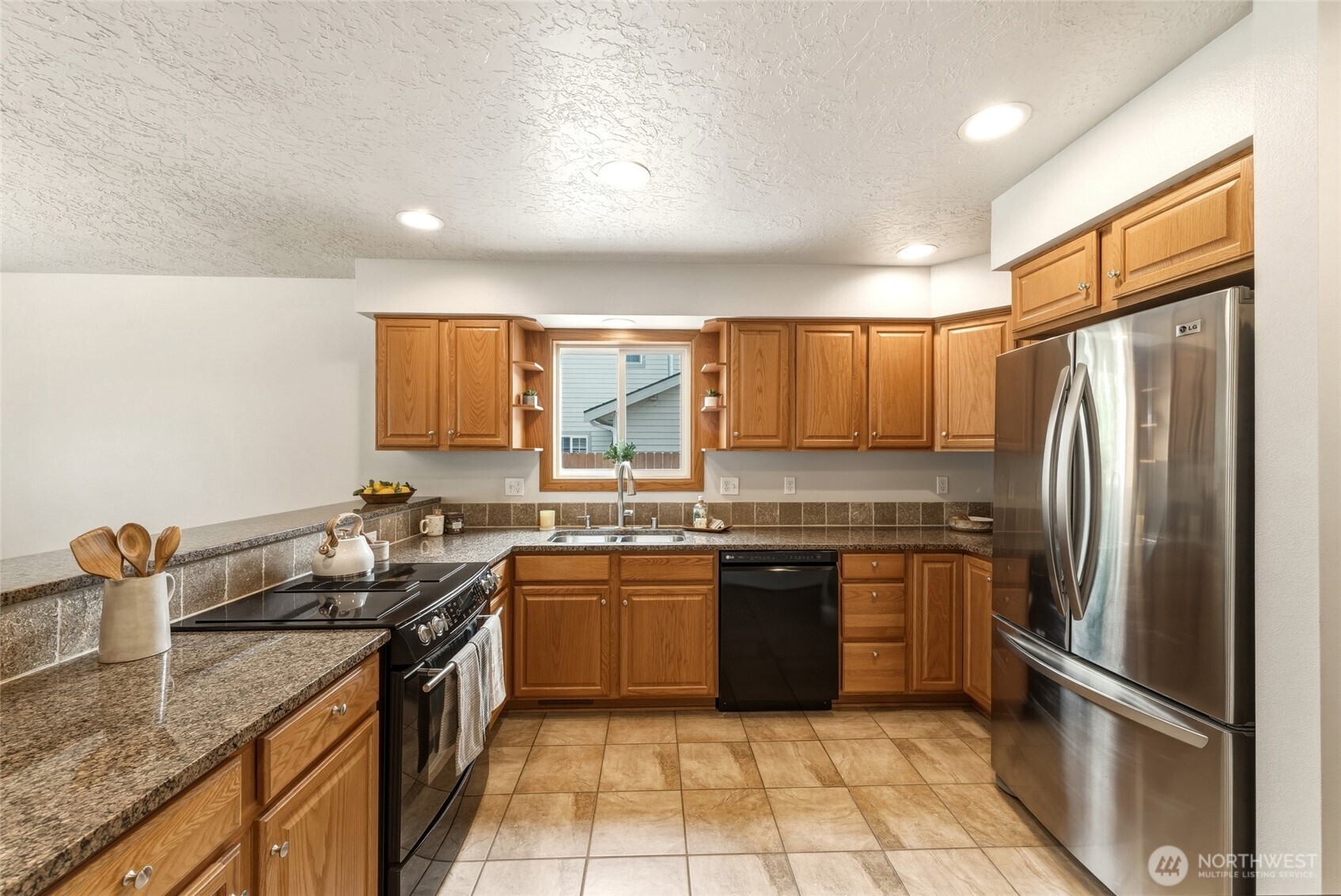 1854 Woodmere Loop Property Photo 14