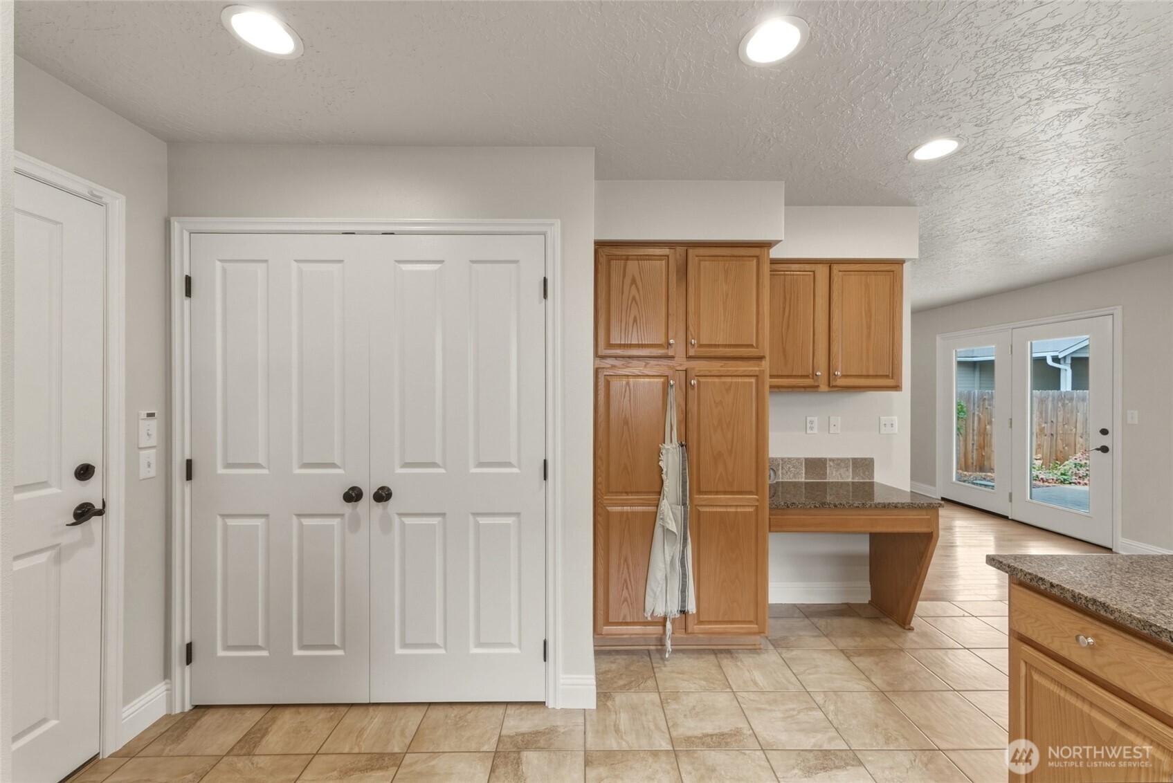 1854 Woodmere Loop Property Photo 15