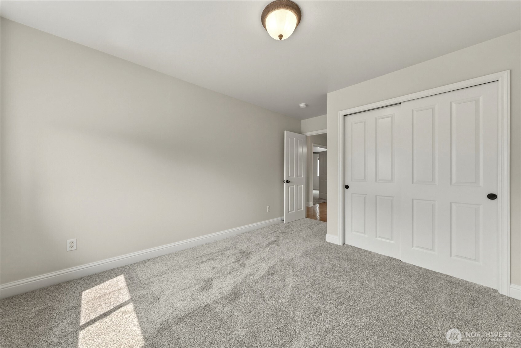 1854 Woodmere Loop Property Photo 29