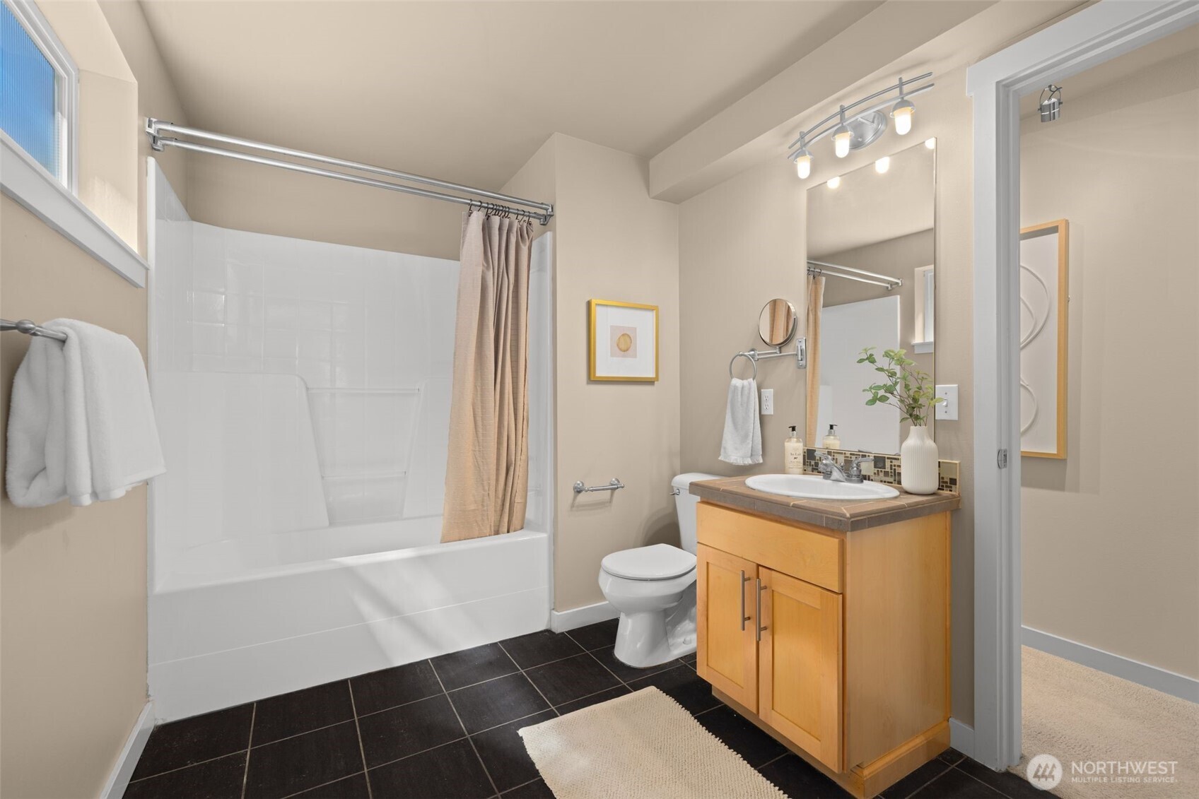 3609 Interlake Avenue A Property Photo 16