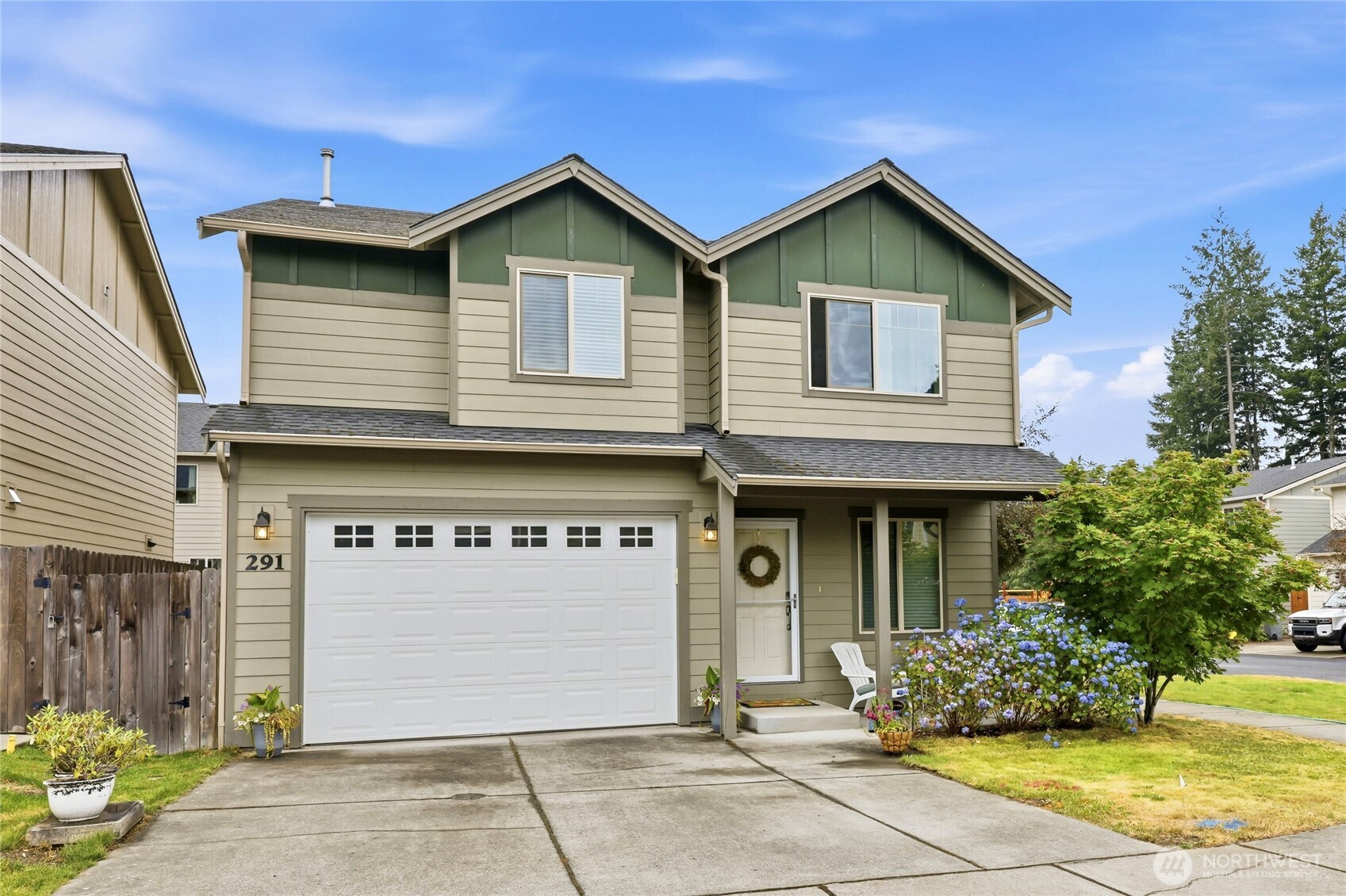 291 Ne Tronson Circle Property Photo 1