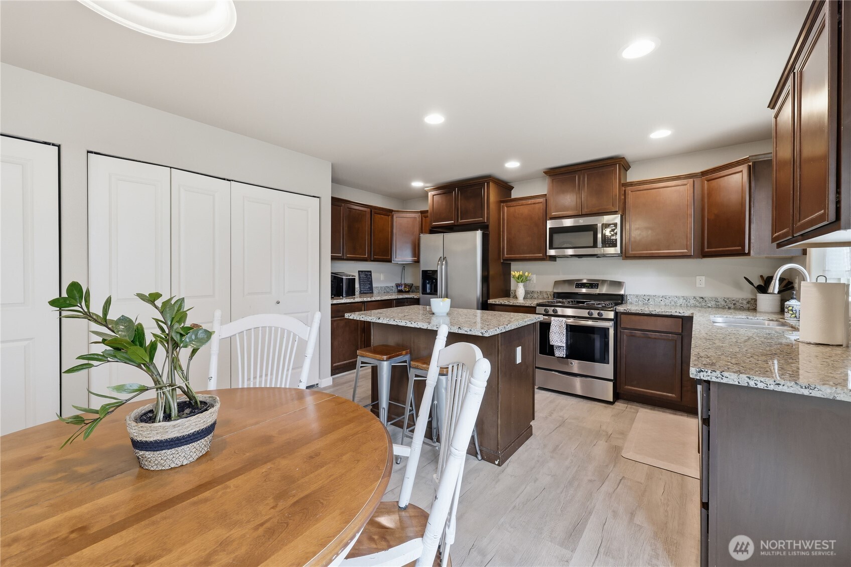 291 Ne Tronson Circle Property Photo 12