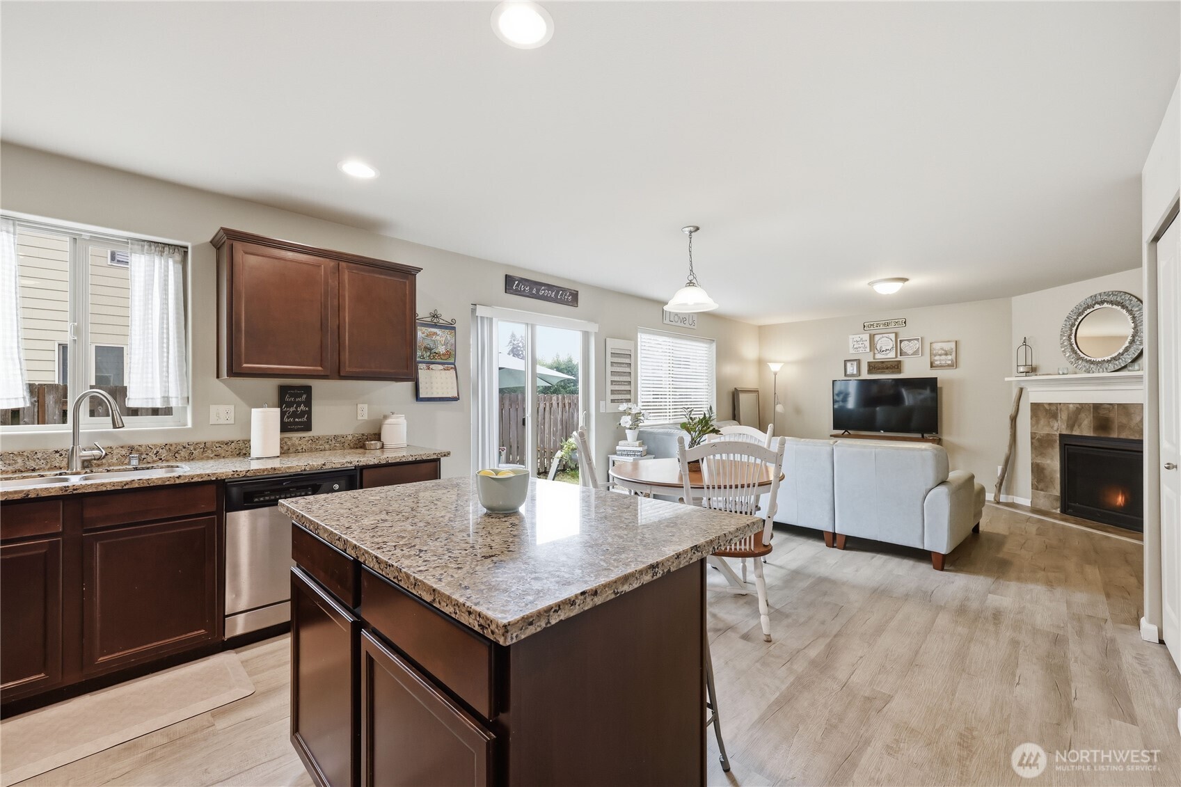 291 Ne Tronson Circle Property Photo 16