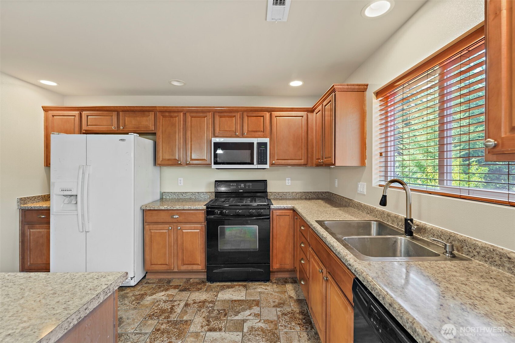 1413 177th Street Property Photo 18