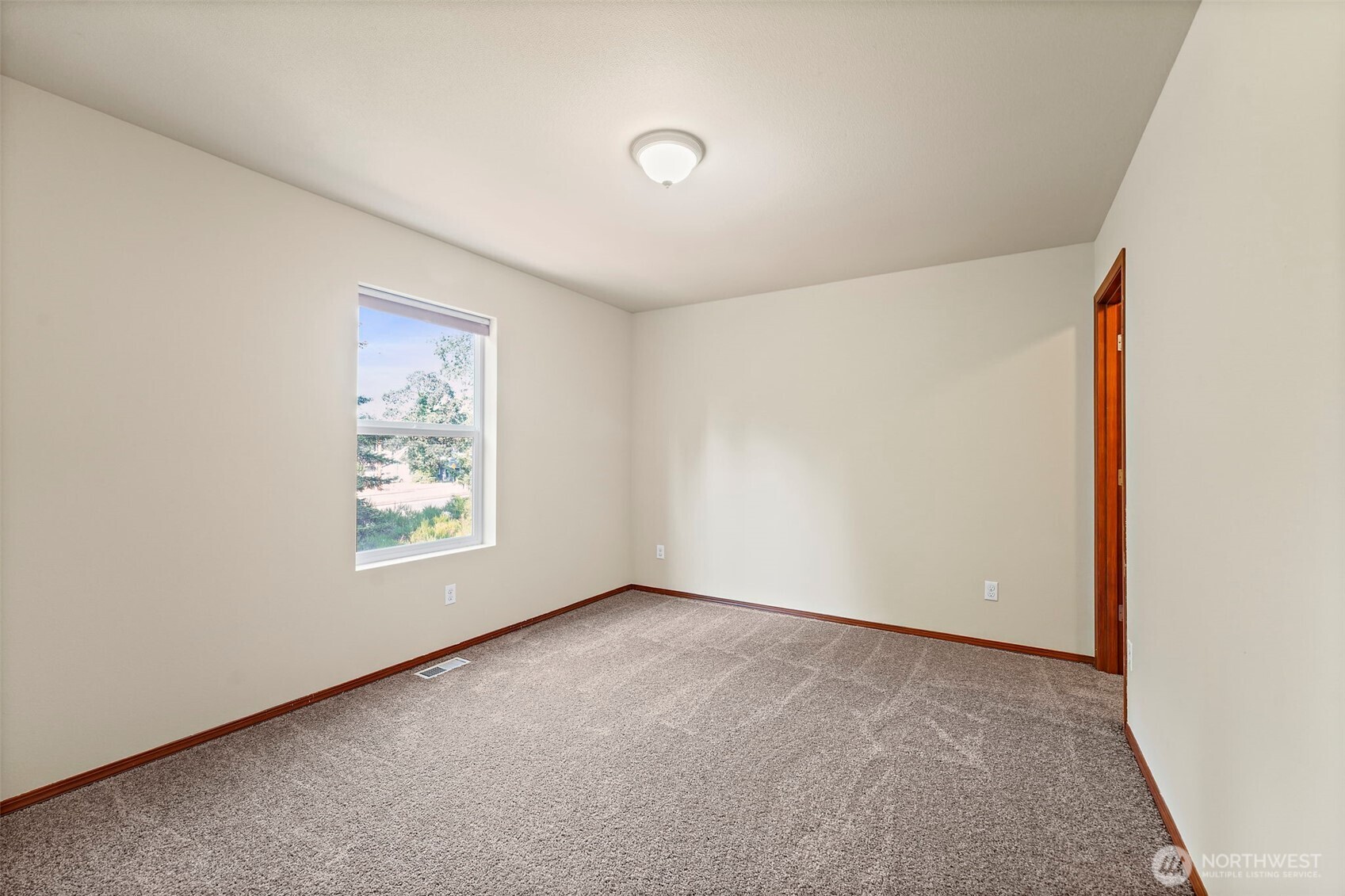 1413 177th Street Property Photo 32