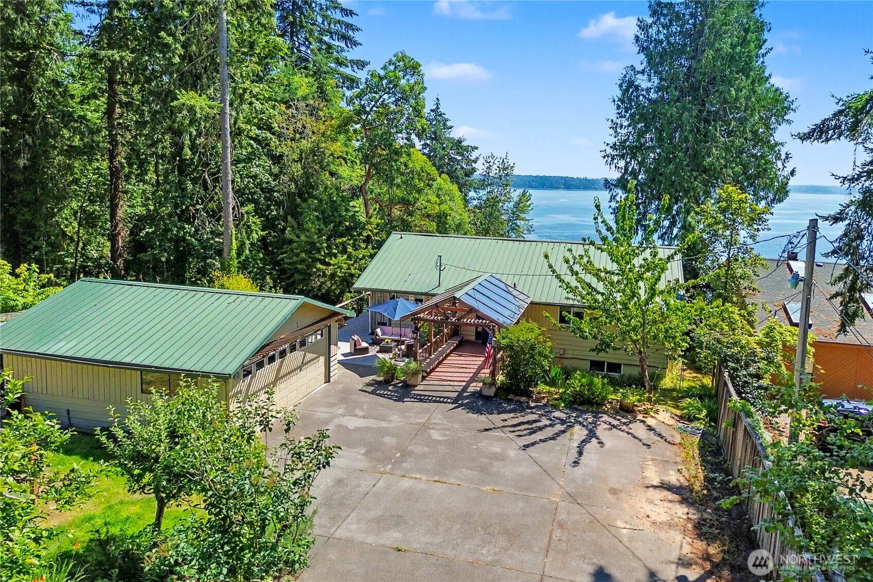 7324 Puget Beach Road Property Photo 1