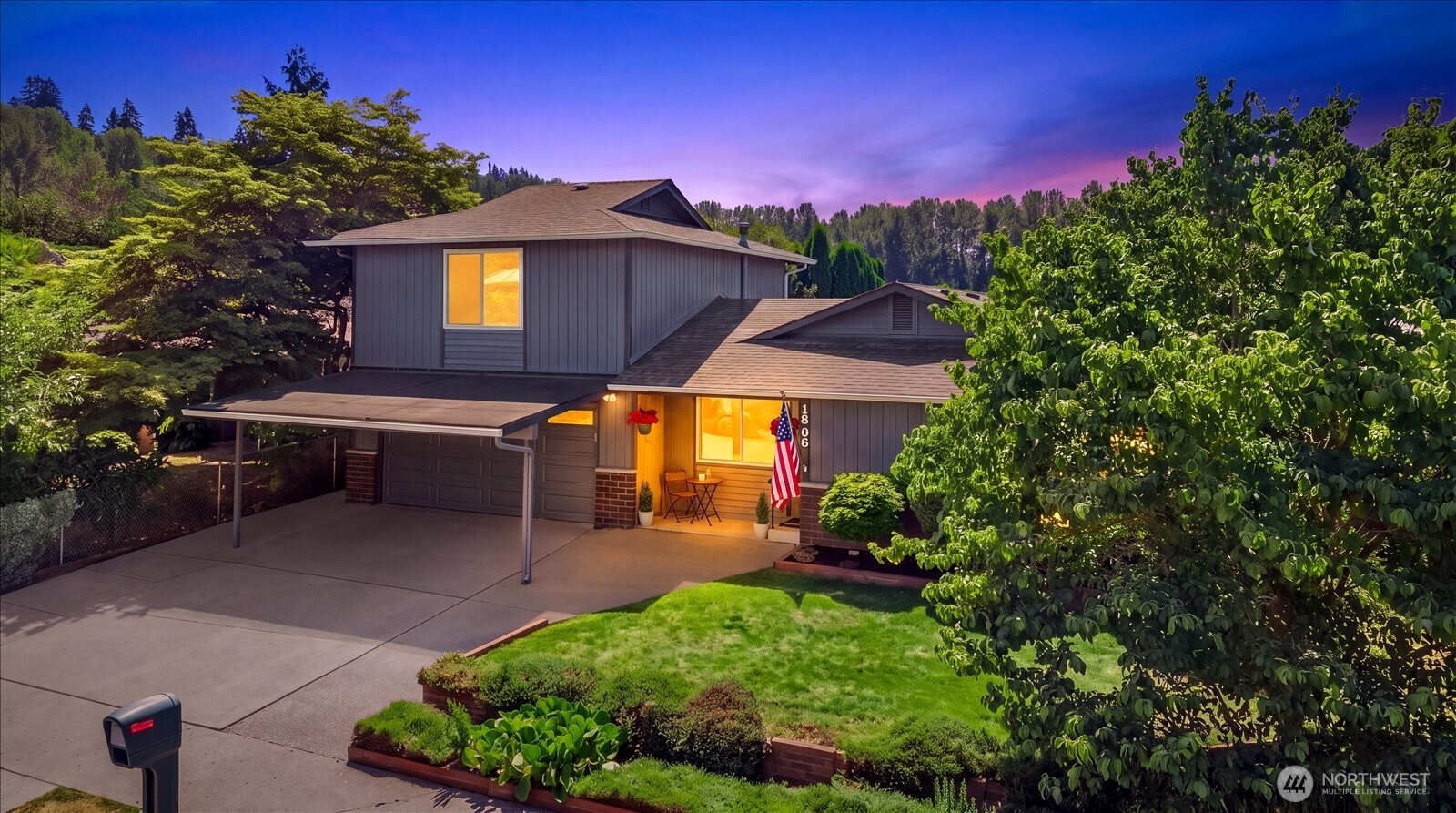 1806 19th Dr Property Photo 1