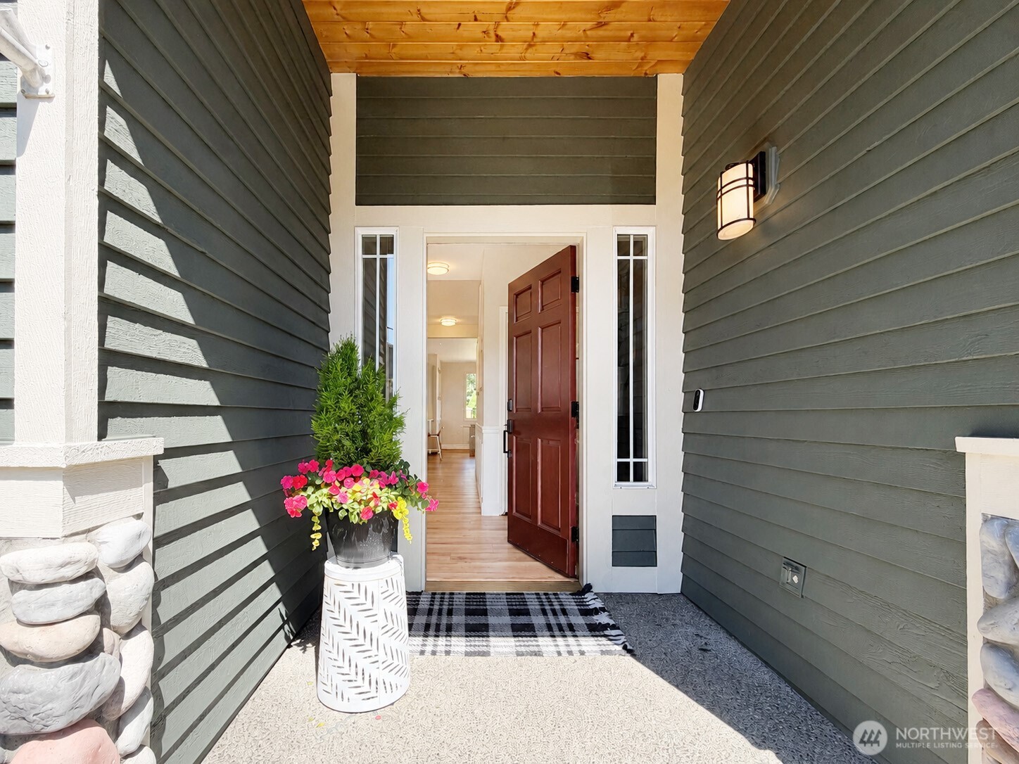 14005 48th Drive Property Photo 4