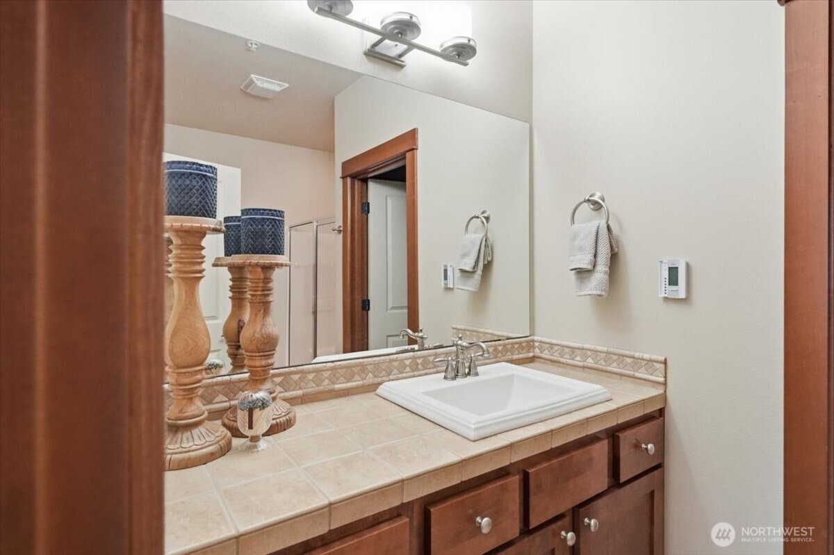 135 Red Hawk Drive Property Photo 20