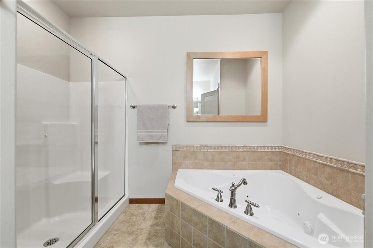 135 Red Hawk Drive Property Photo 21