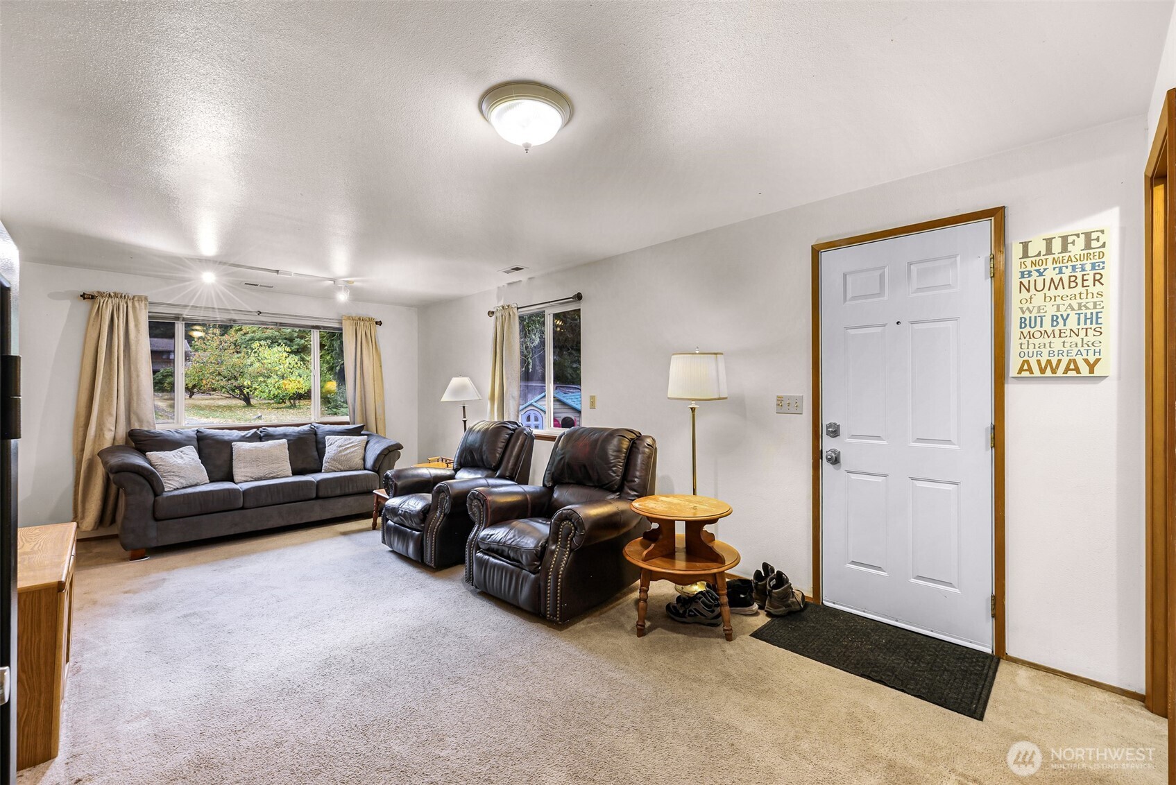 13006 160th Avenue Property Photo 4