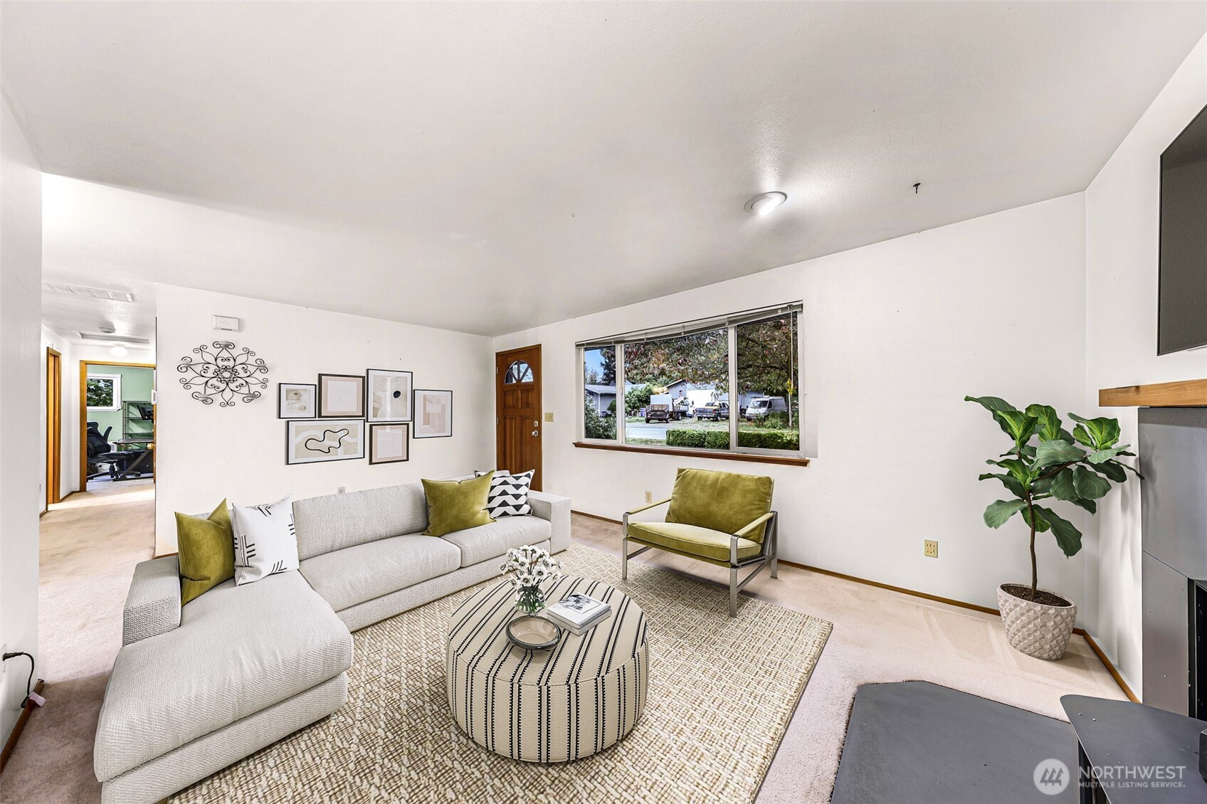 13006 160th Avenue Property Photo 9