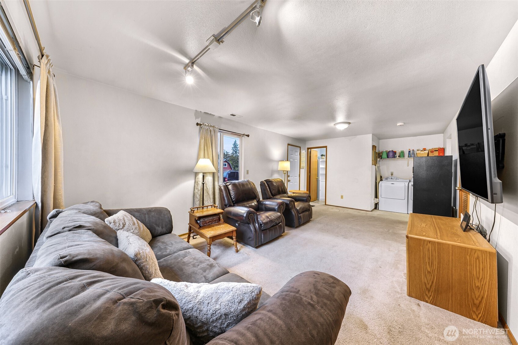 13006 160th Avenue Property Photo 21