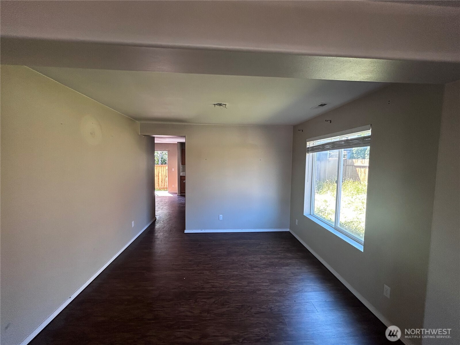 7304 35th Place Property Photo 5