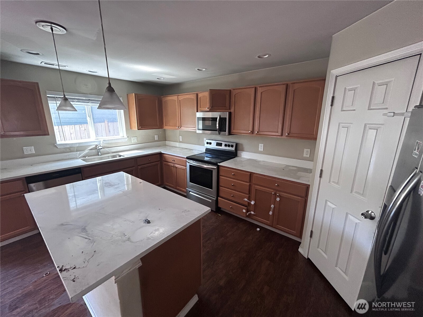 7304 35th Place Property Photo 6