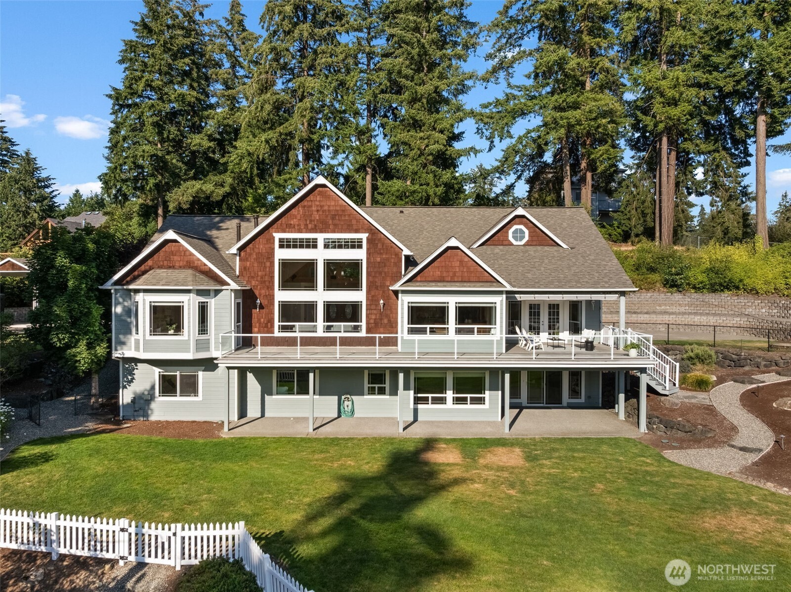 4301 102nd Avenue Property Photo 1