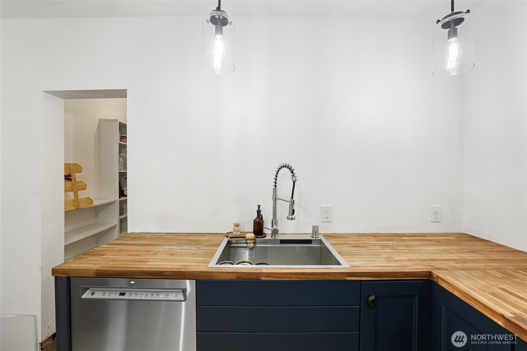 1128 State Avenue Property Photo 9