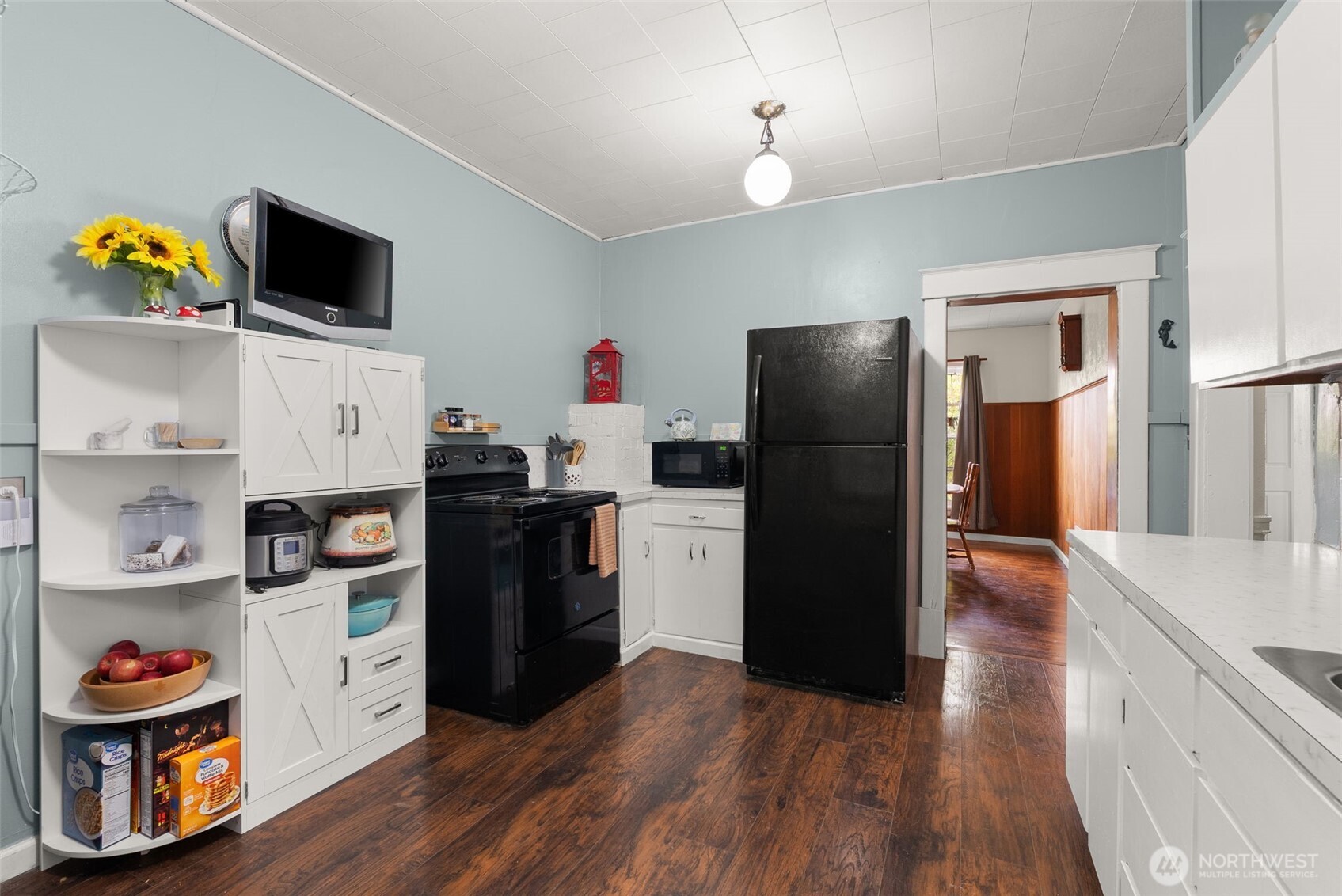 510 E Burleigh Avenue Property Photo 11