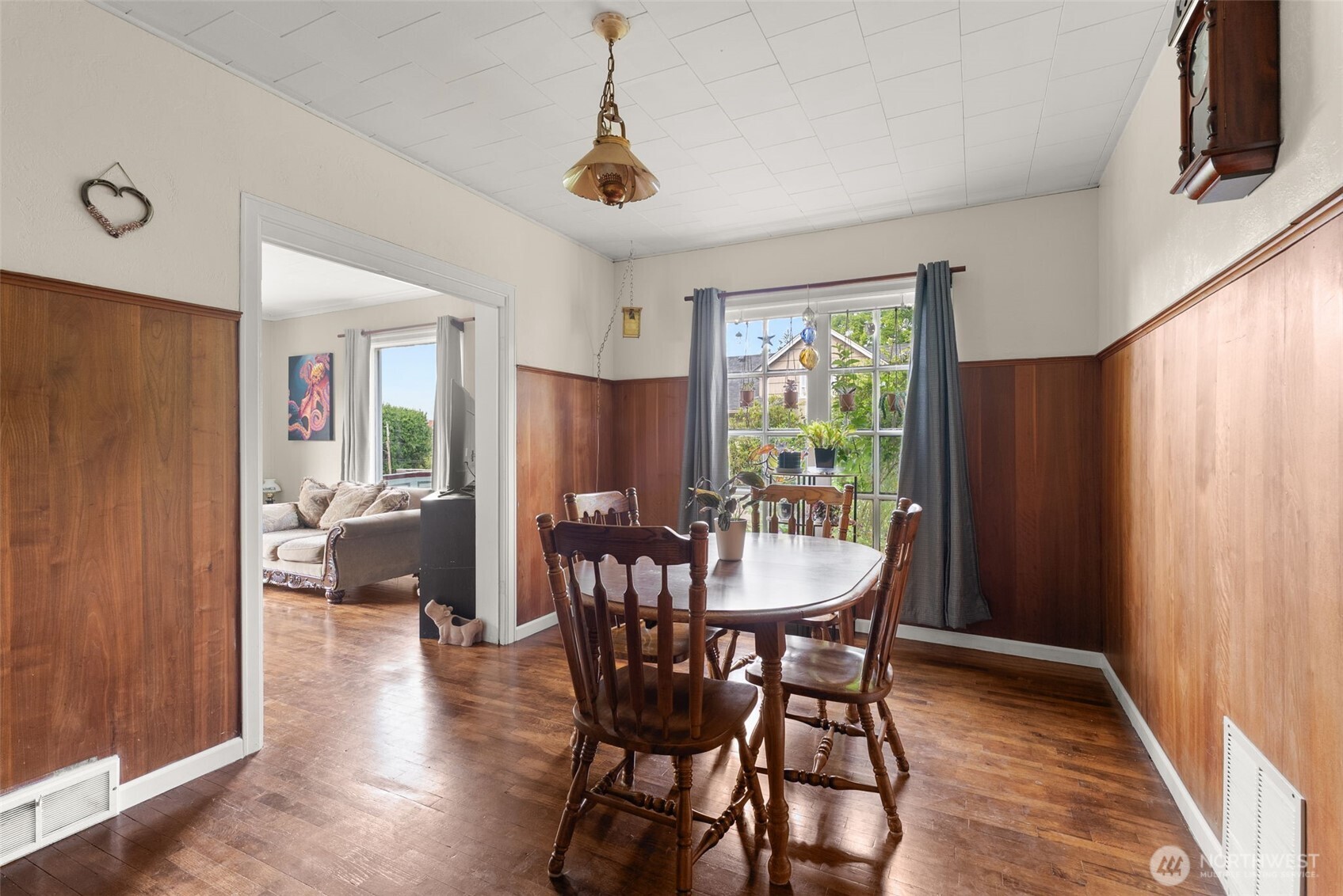 510 E Burleigh Avenue Property Photo 13