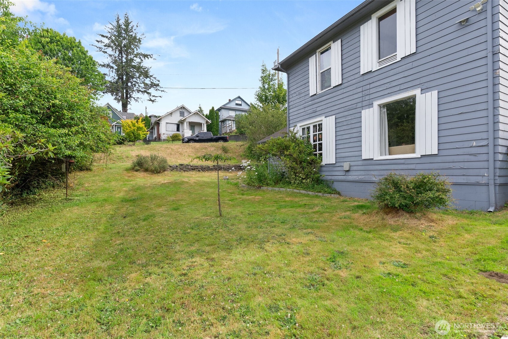 510 E Burleigh Avenue Property Photo 26