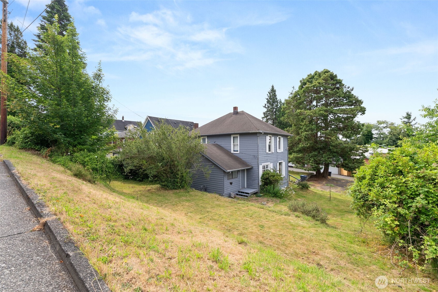 510 E Burleigh Avenue Property Photo 28