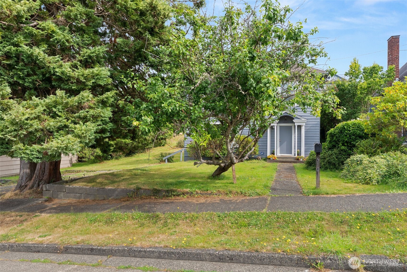 510 E Burleigh Avenue Property Photo 30
