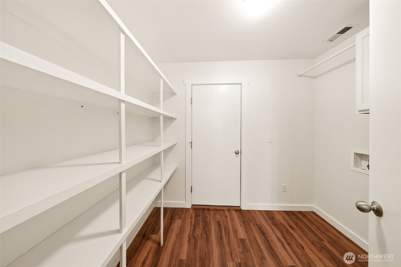 19701 100th Street Property Photo 7