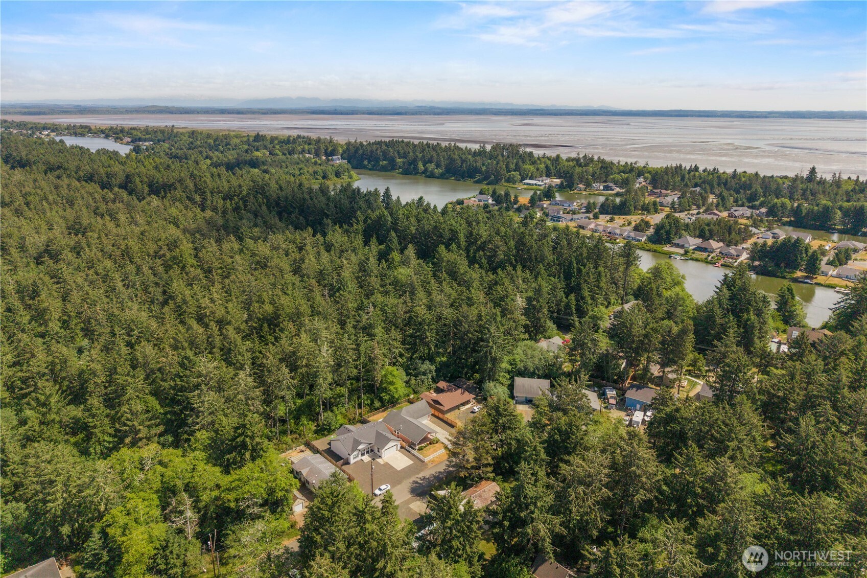 378 Eridani Loop Property Photo 2