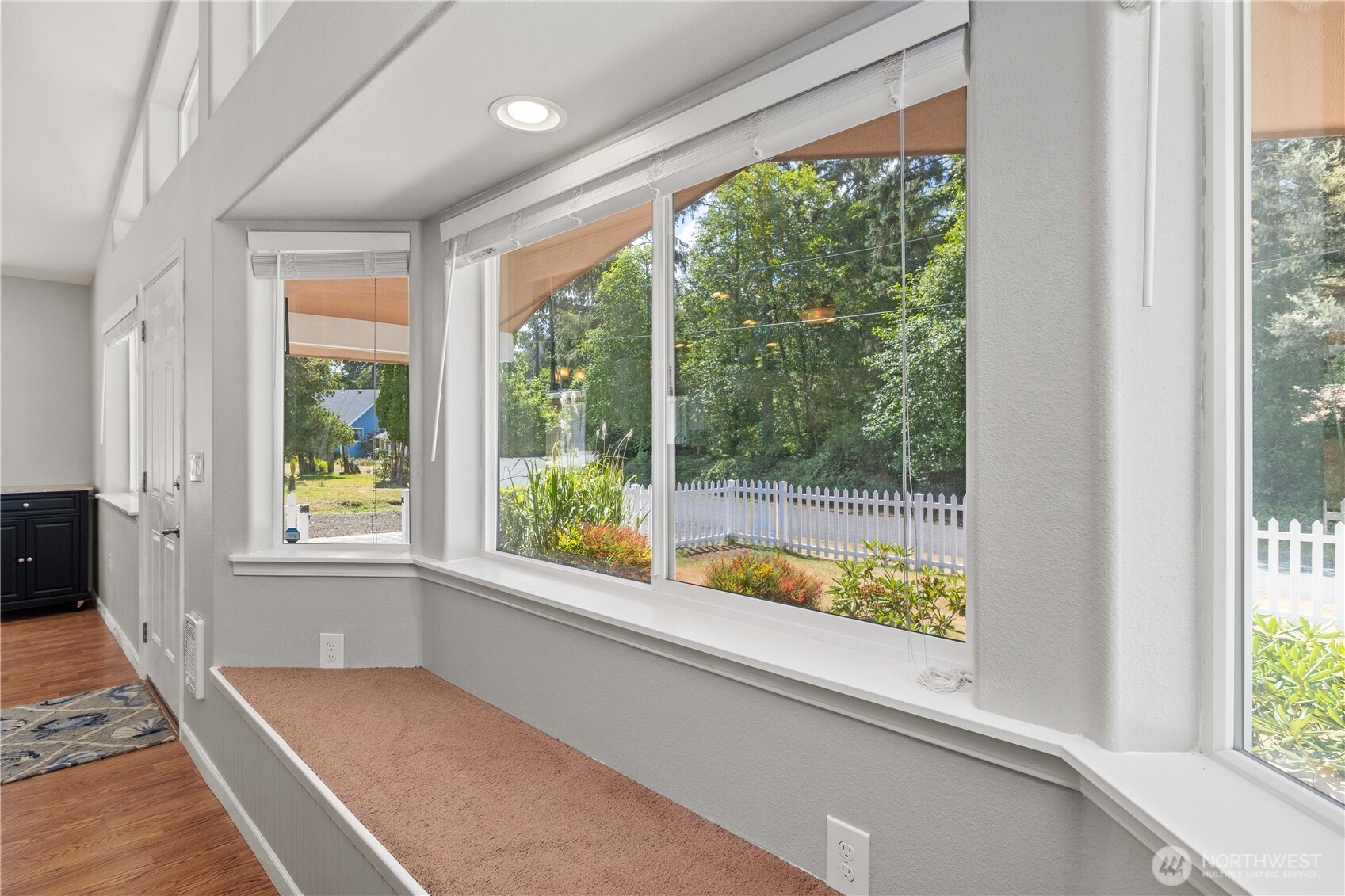 378 Eridani Loop Property Photo 6